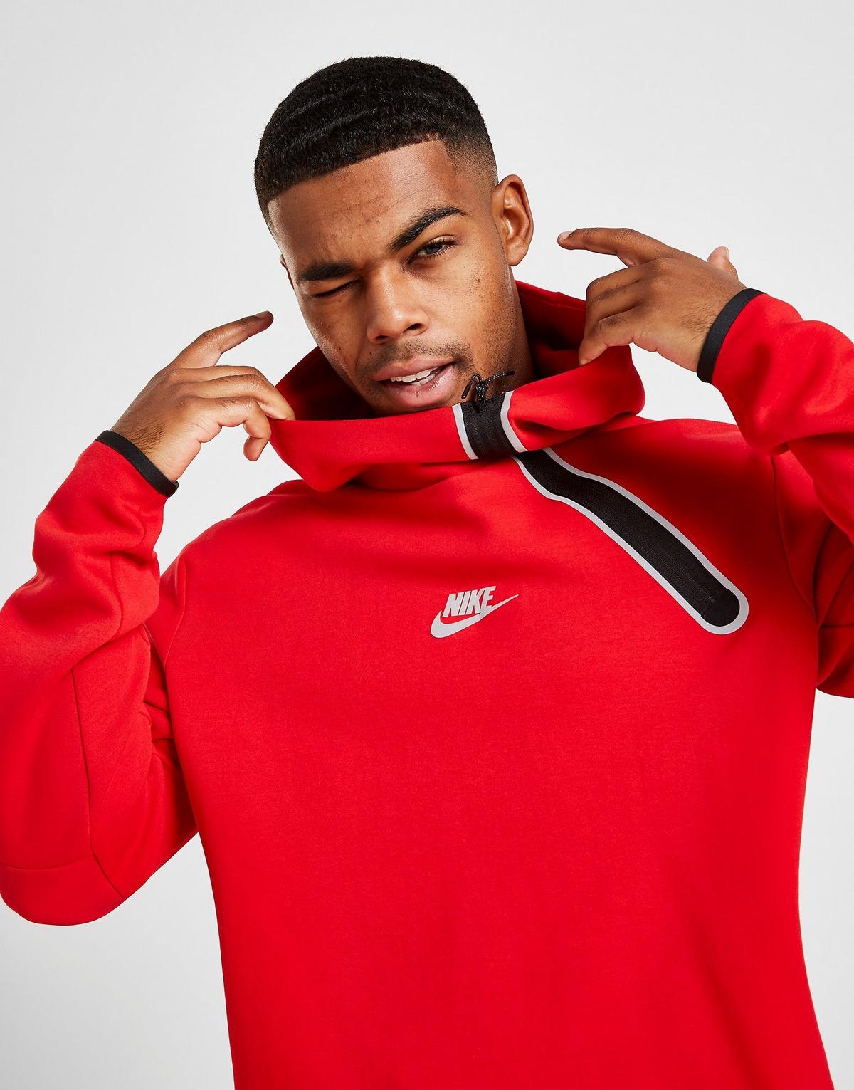 buzz nike tech fleece