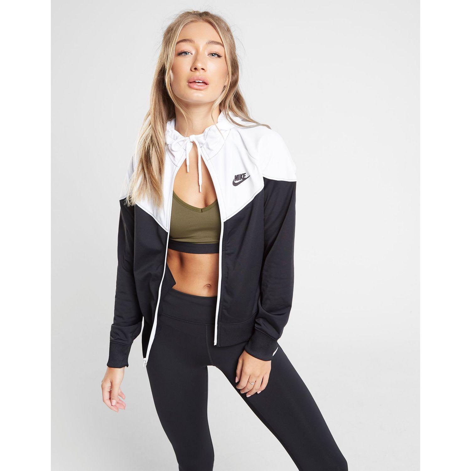 nike heritage colour block