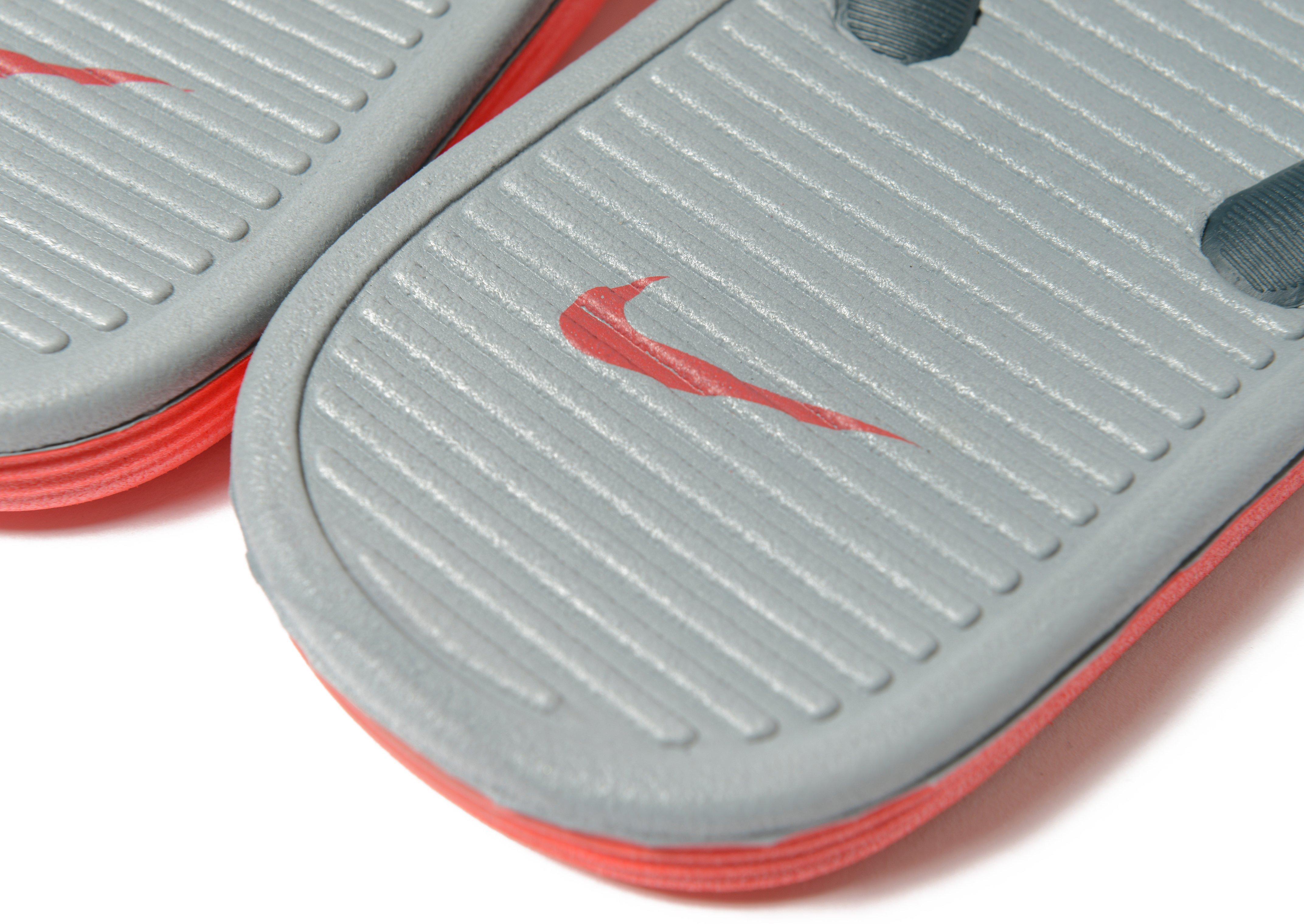 nike flip flops solarsoft