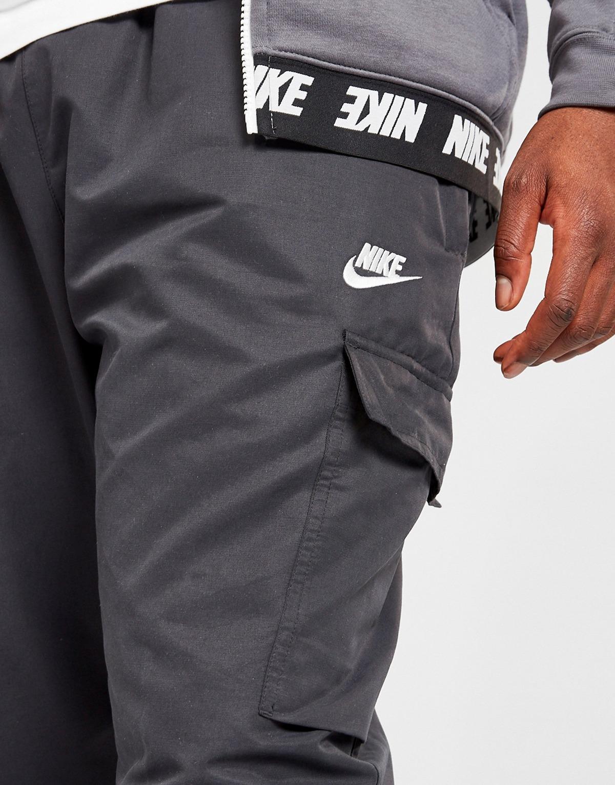 nike woven cargo pants black