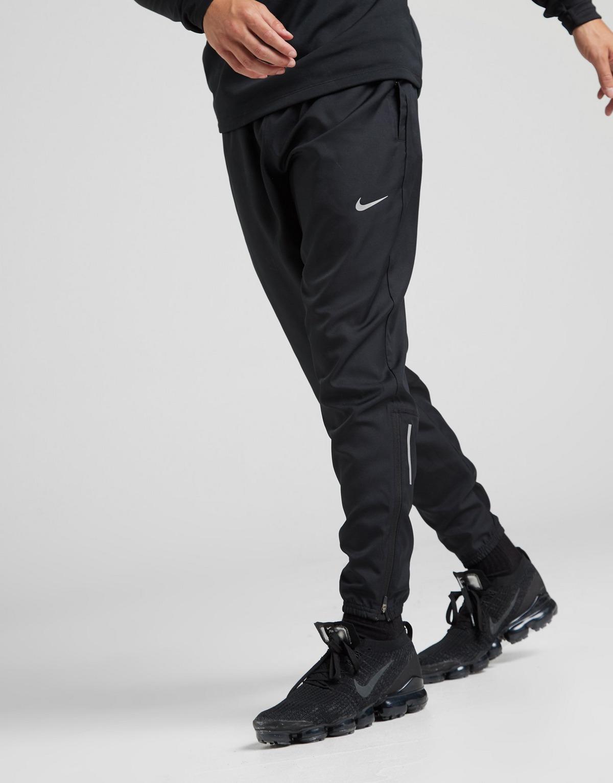 nike running essential woven sweatpants in black