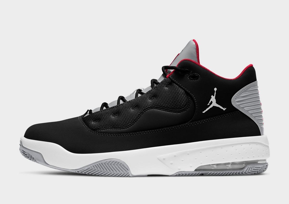 mens jordans aura 2