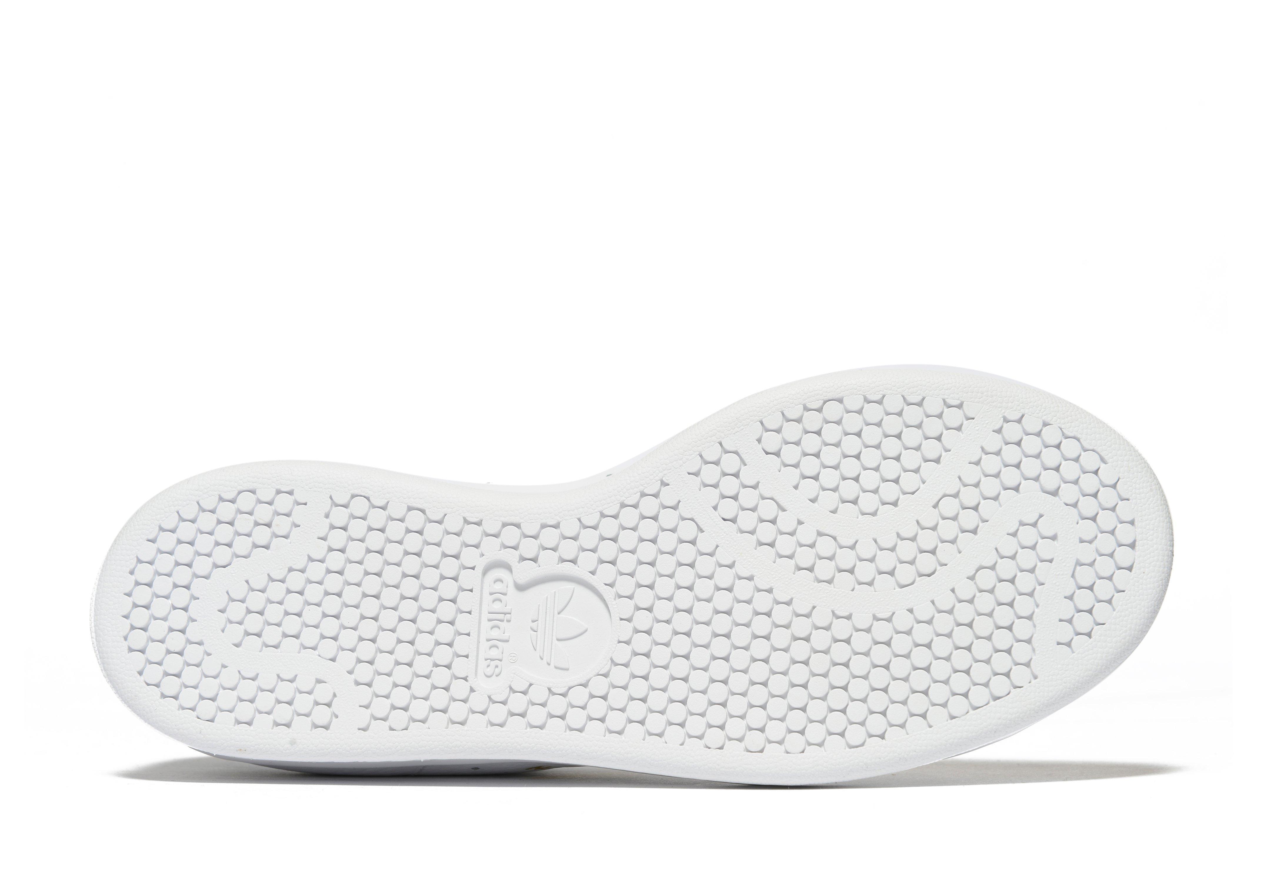 all white stan smith junior