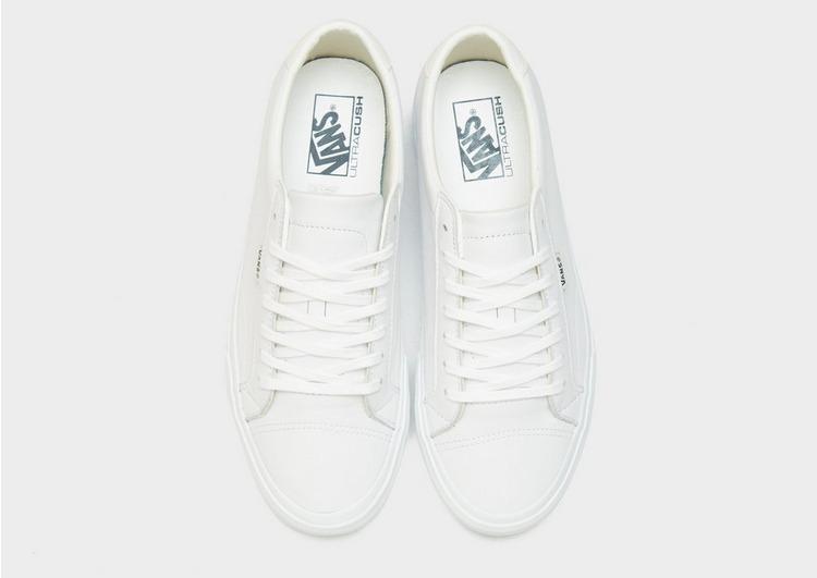 vans court leather white
