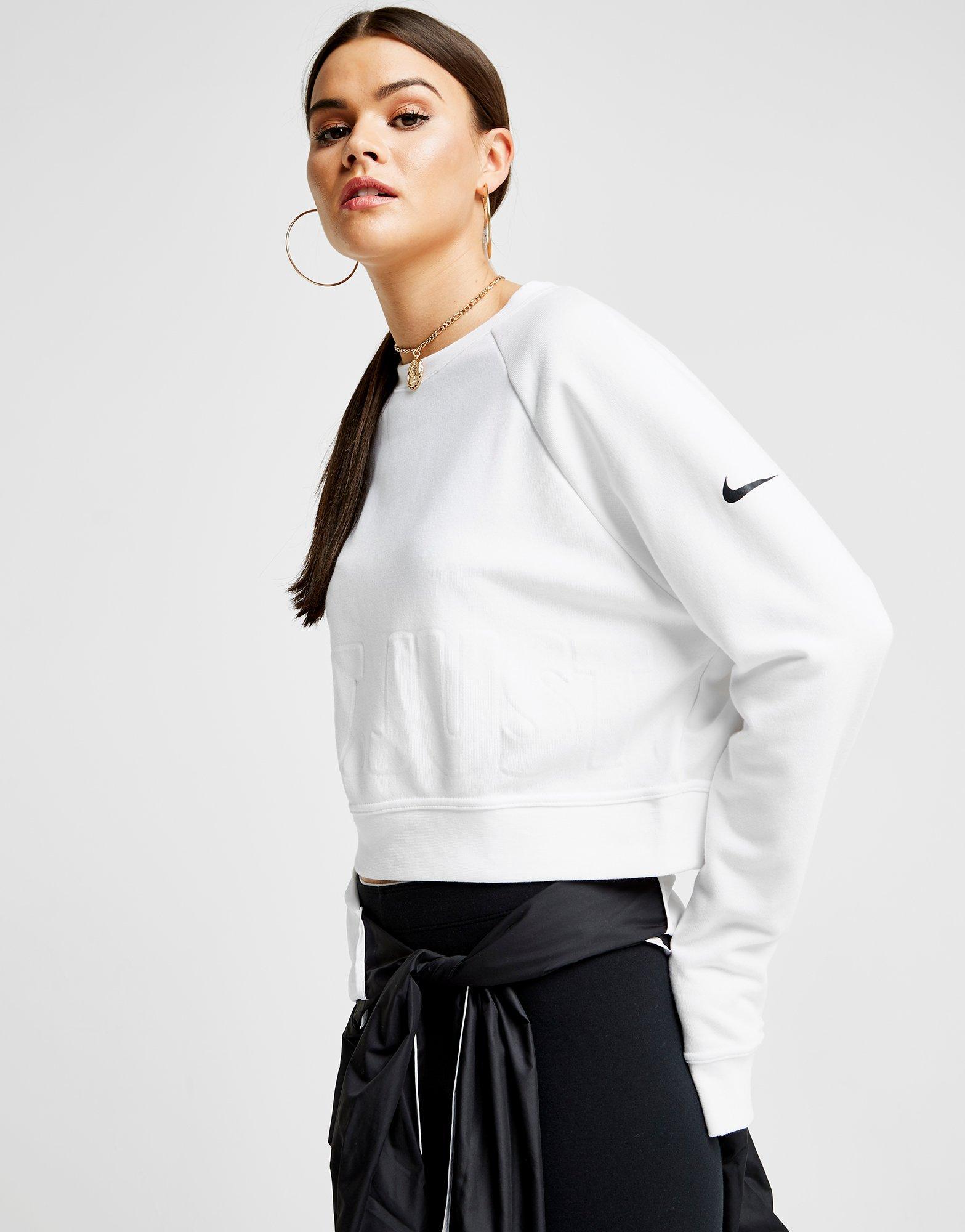 nike sweatshirt crop