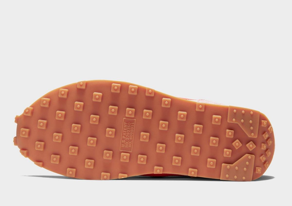 pink nike daybreak trainers