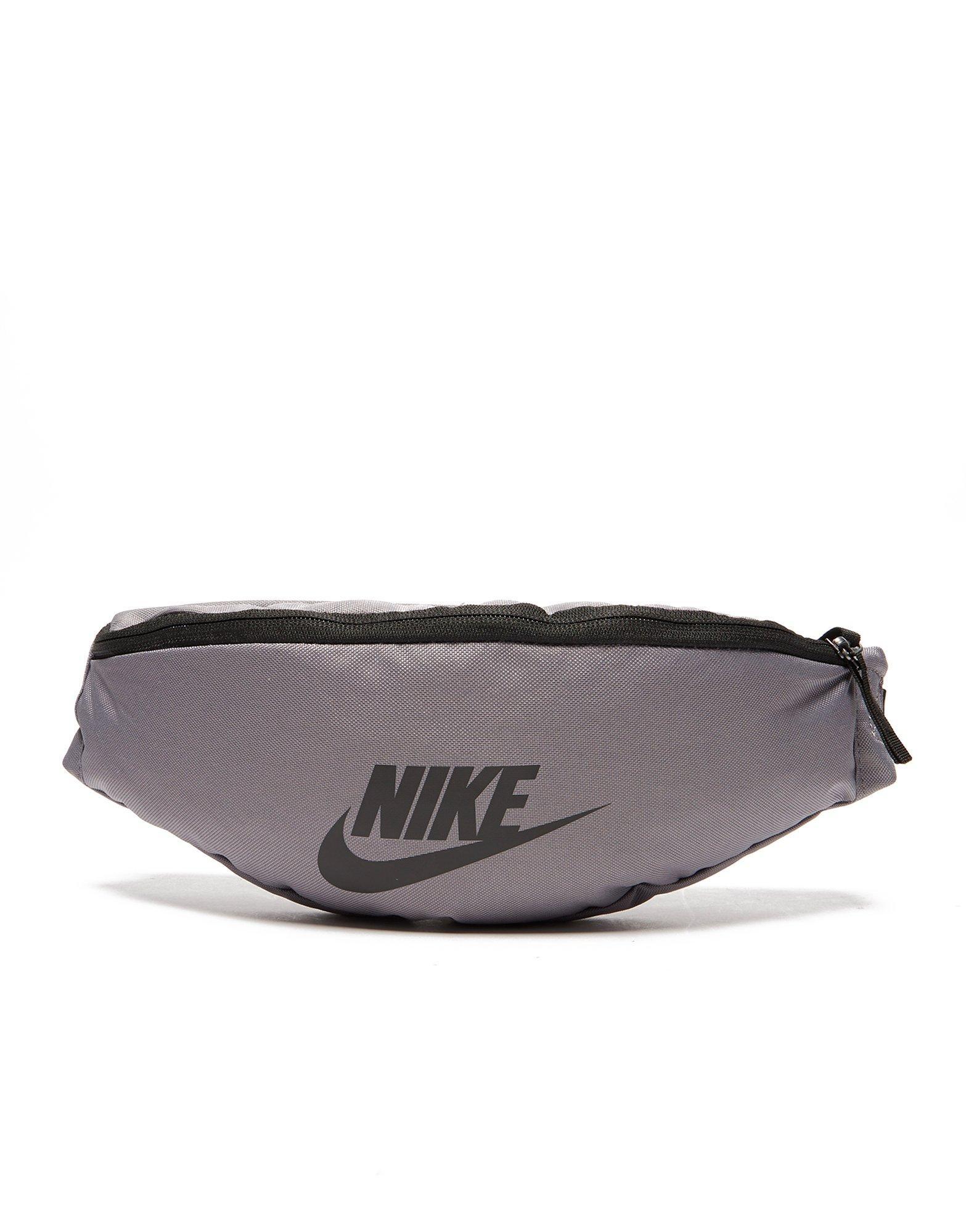 Nike Synthetic Waist Bag in Grey (Gray) for Men - Lyst