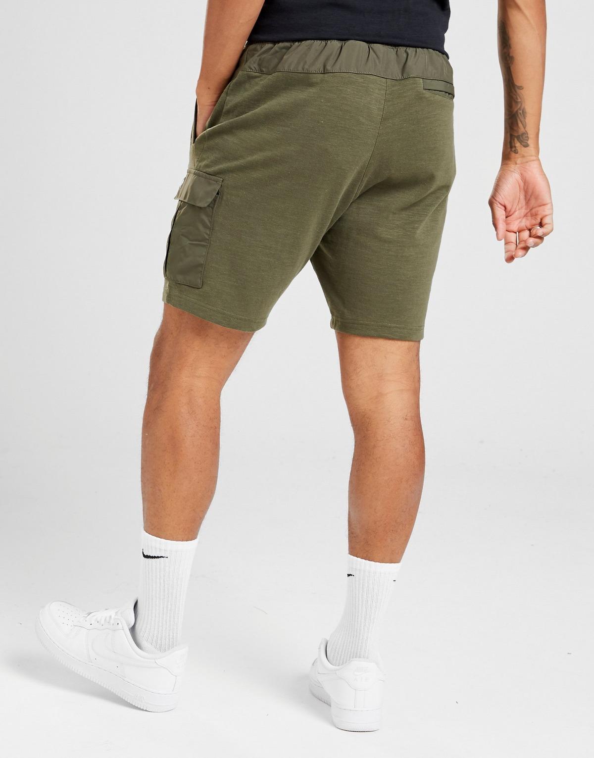nike lightweight utility cargo shorts in black