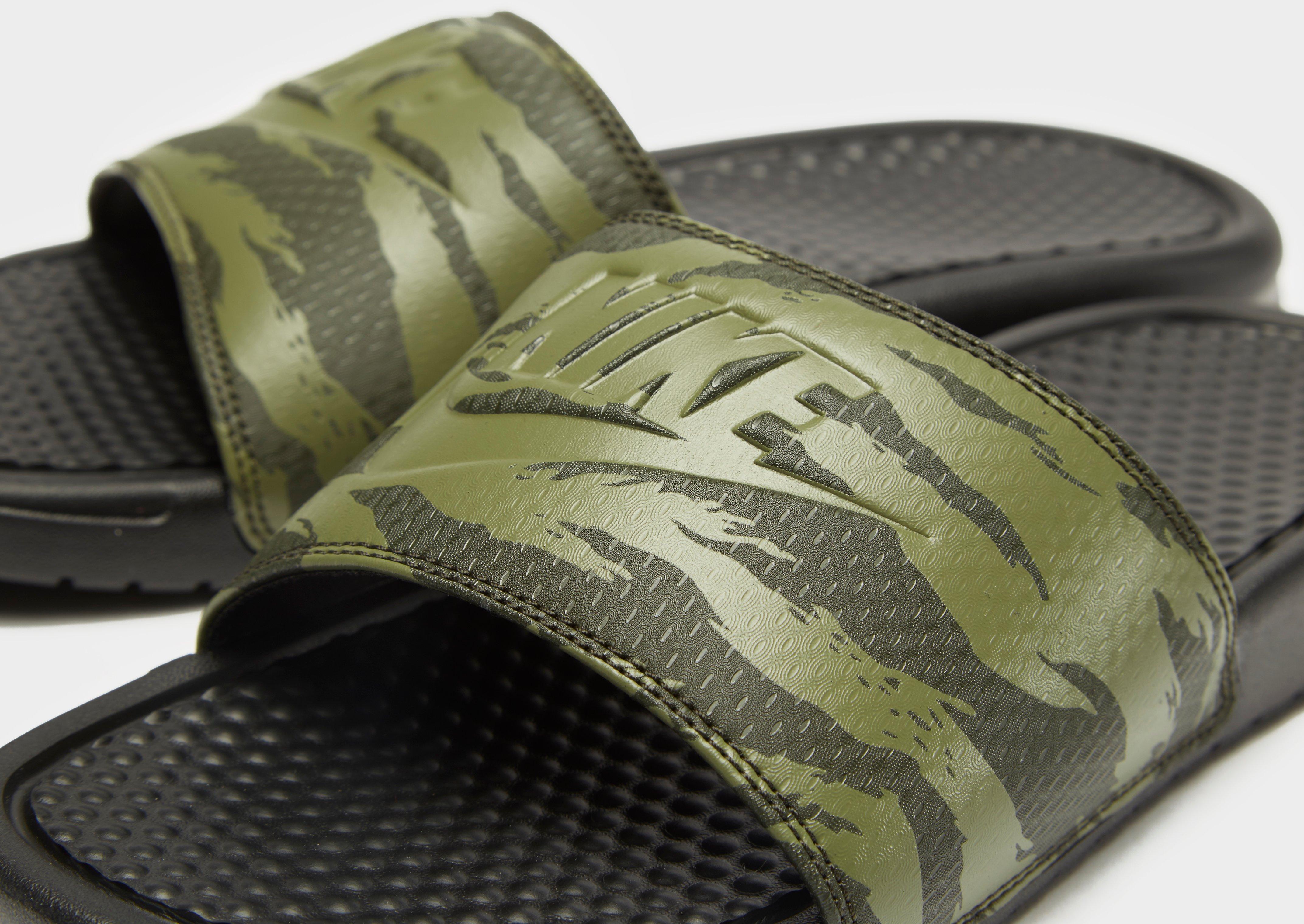 green nike slides