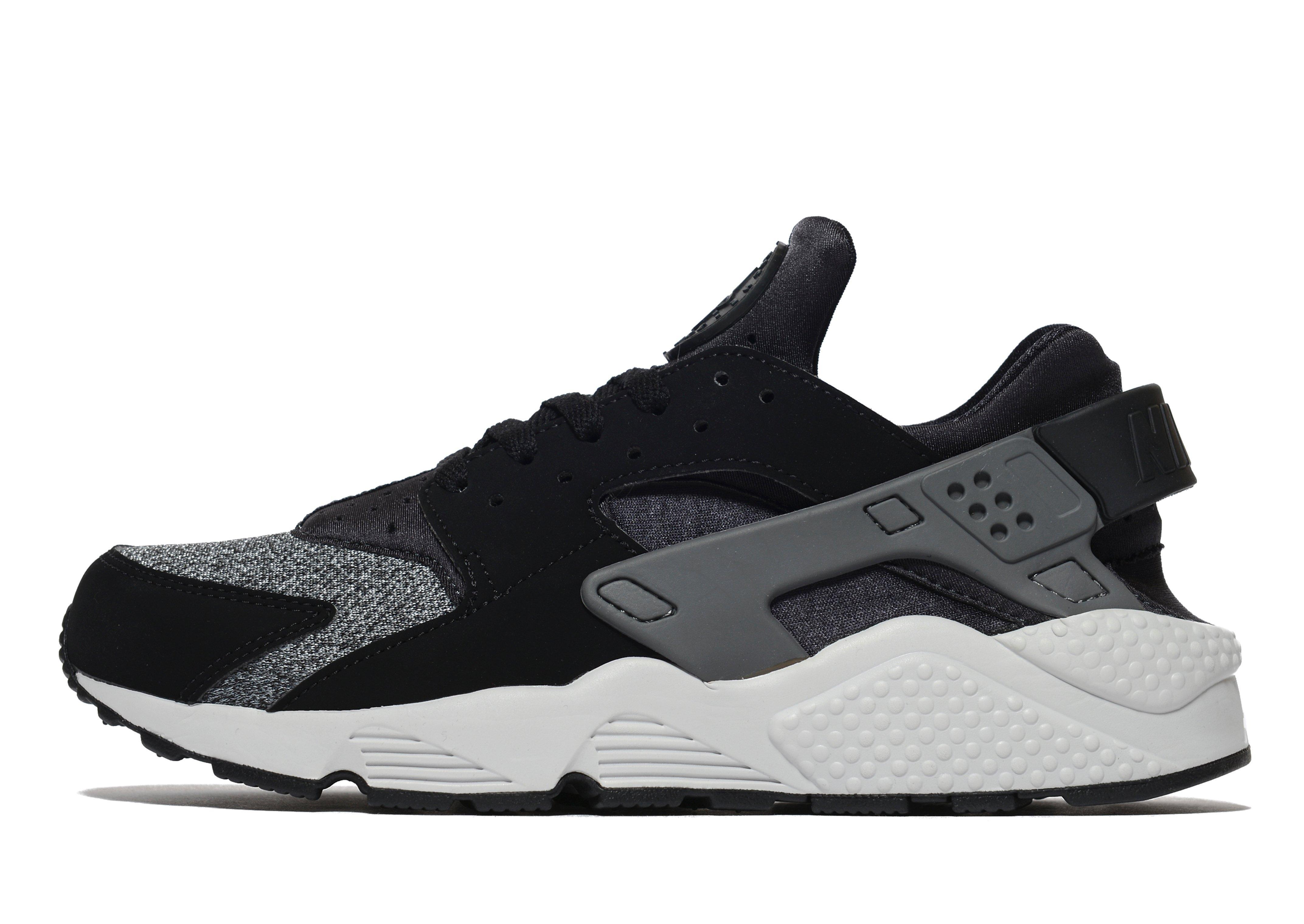 black huaraches