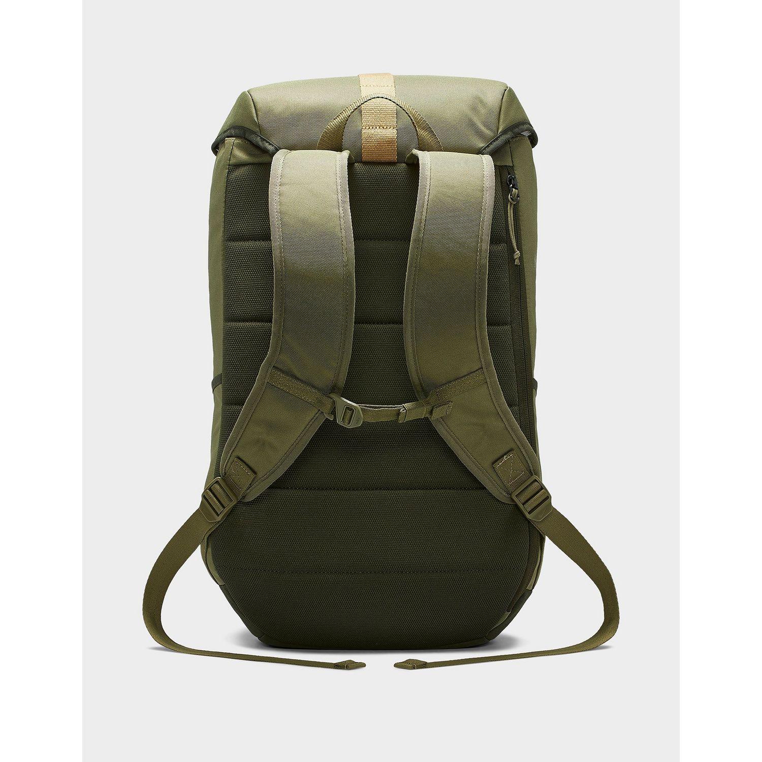 nike explore backpack