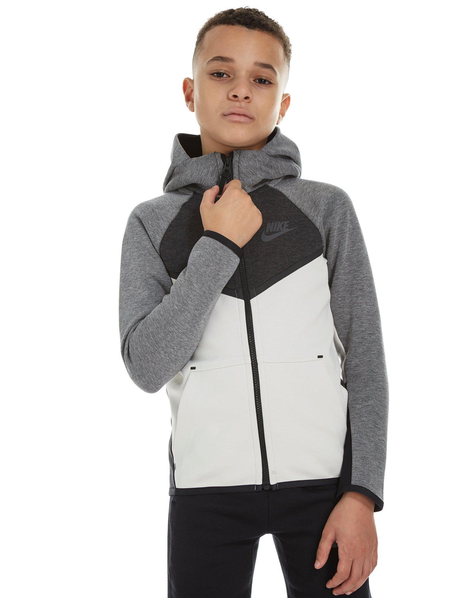 junior nike tech tracksuit