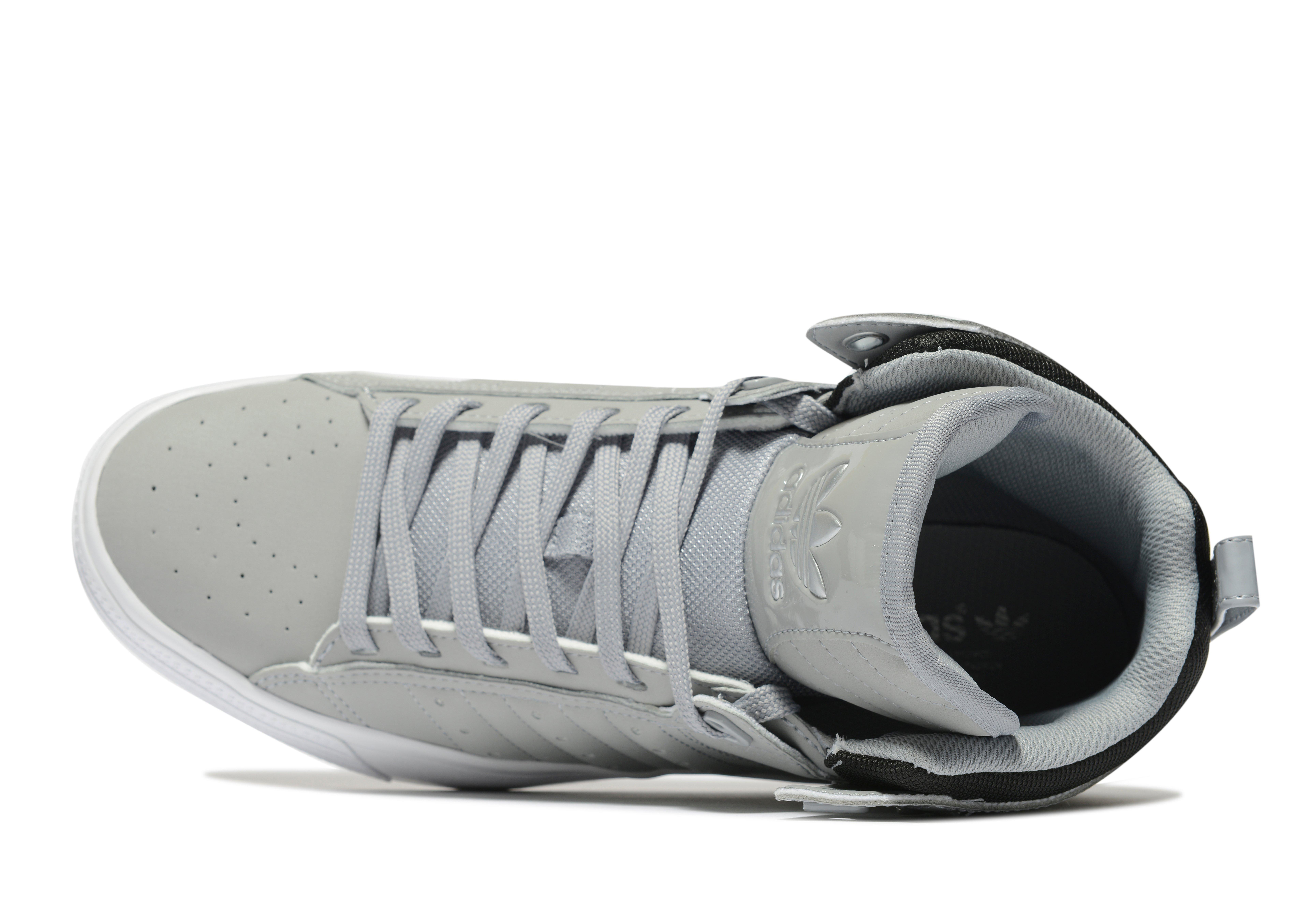 adidas freemont mid grey