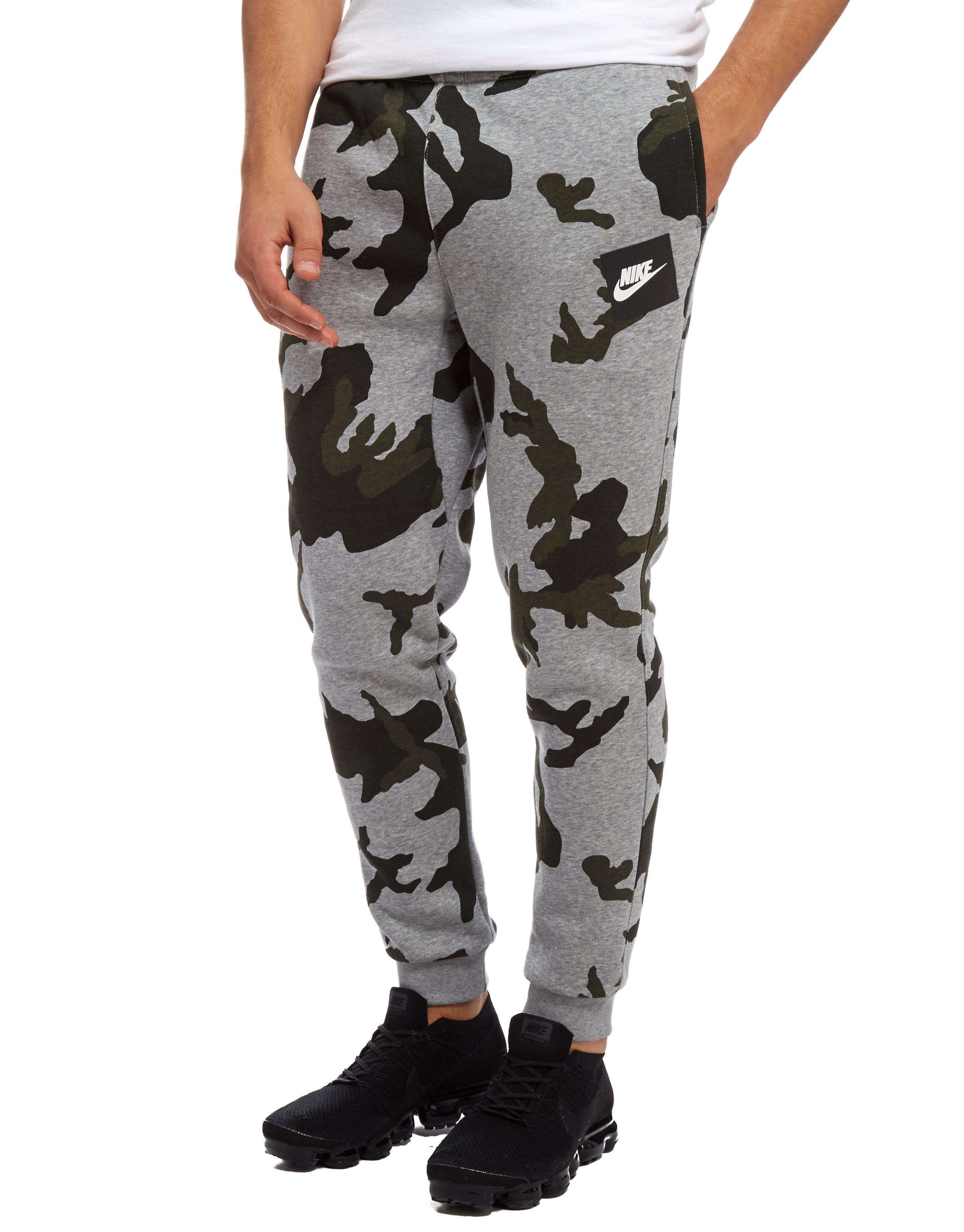 nike camo pants