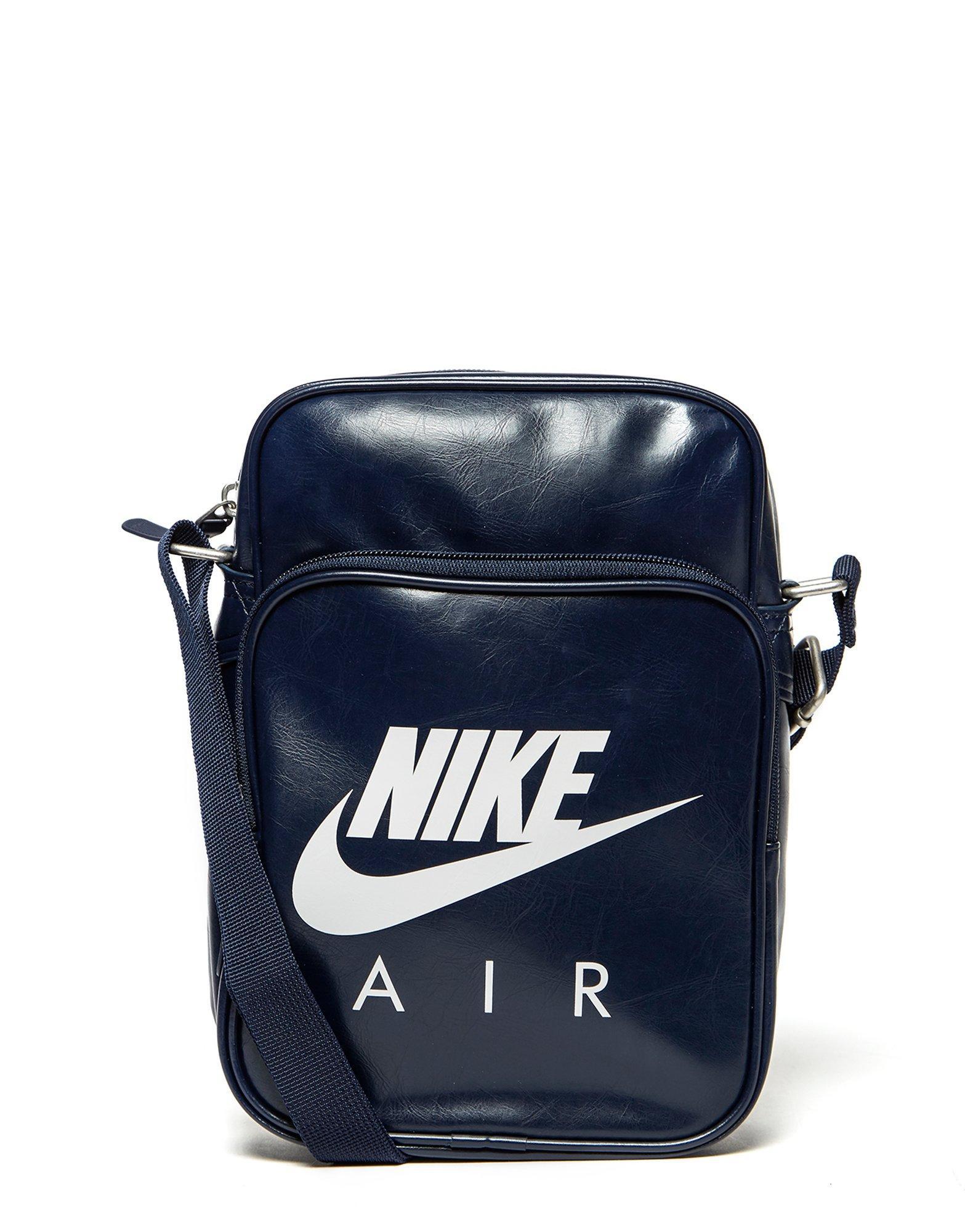 Nike Air Small Items Bag in Navy (Blue 