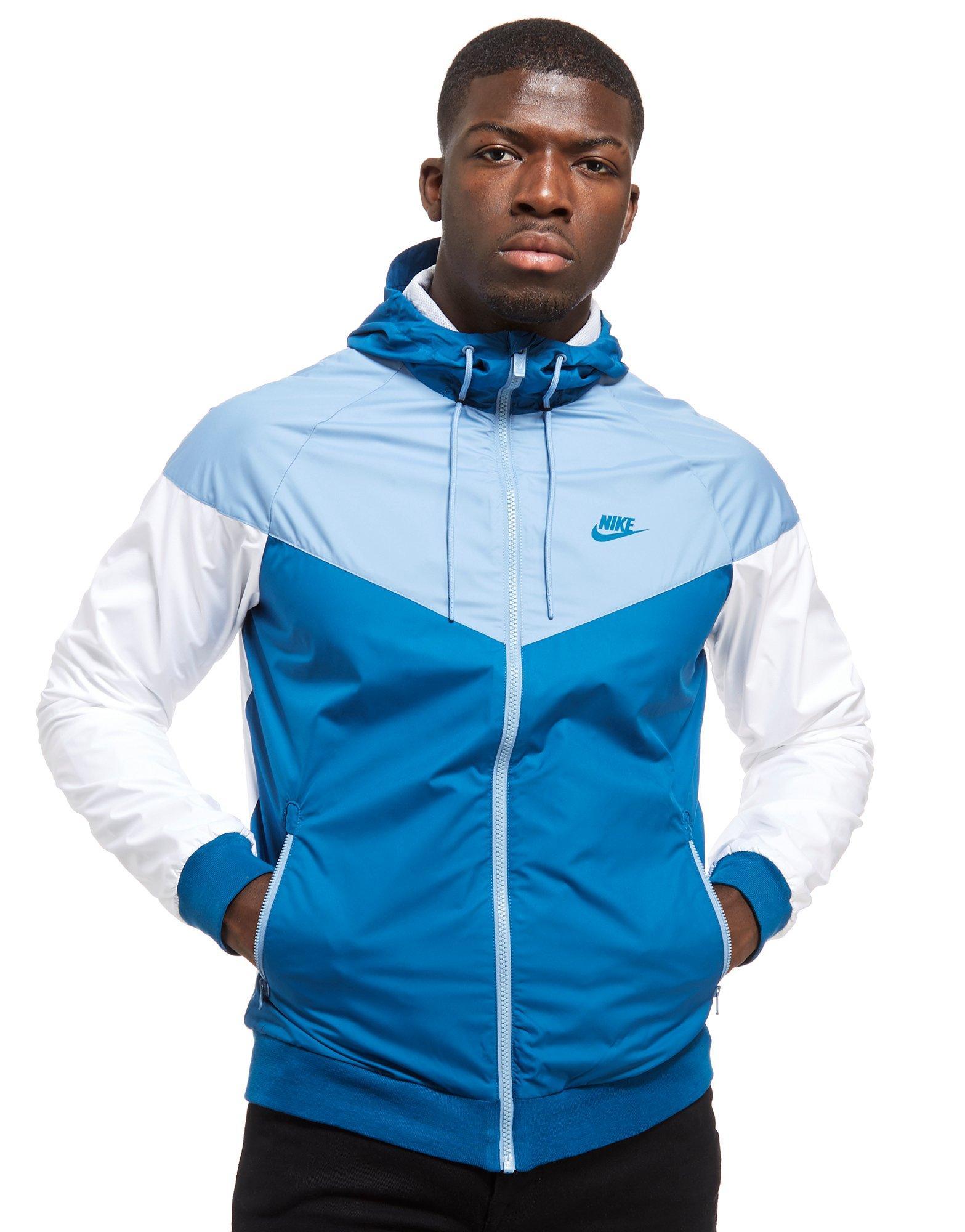 nike windrunner blue and white