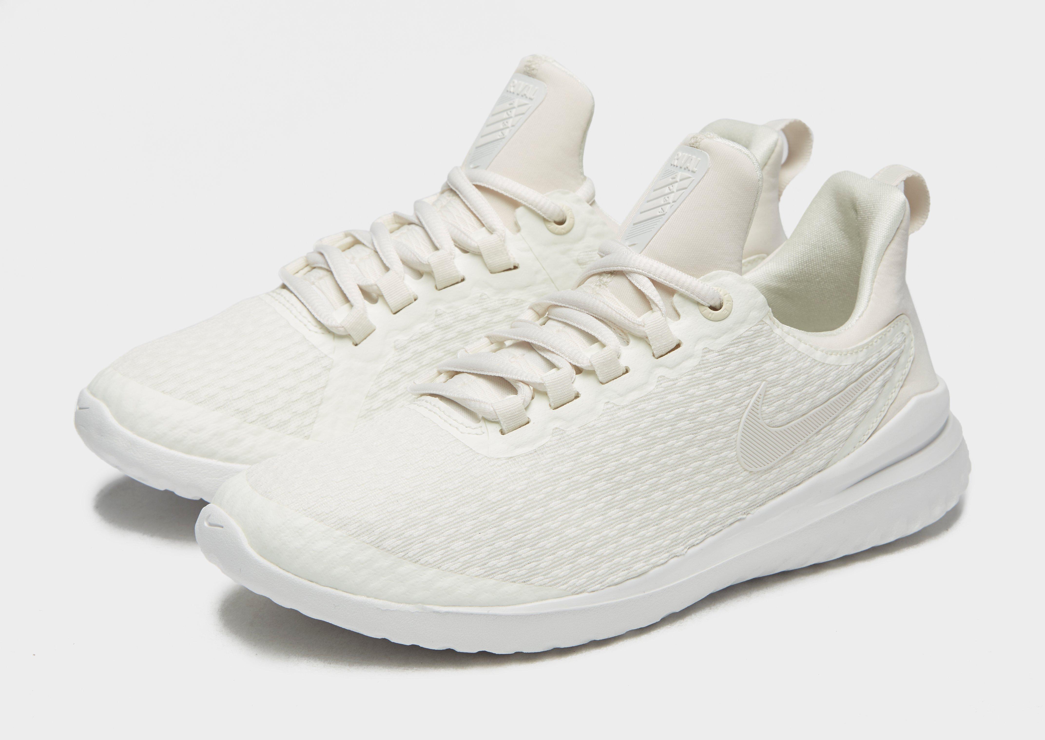 Nike Renew Rival in bianca Lyst Nike Renew in Rival in Renew bianca Lyst cd984d