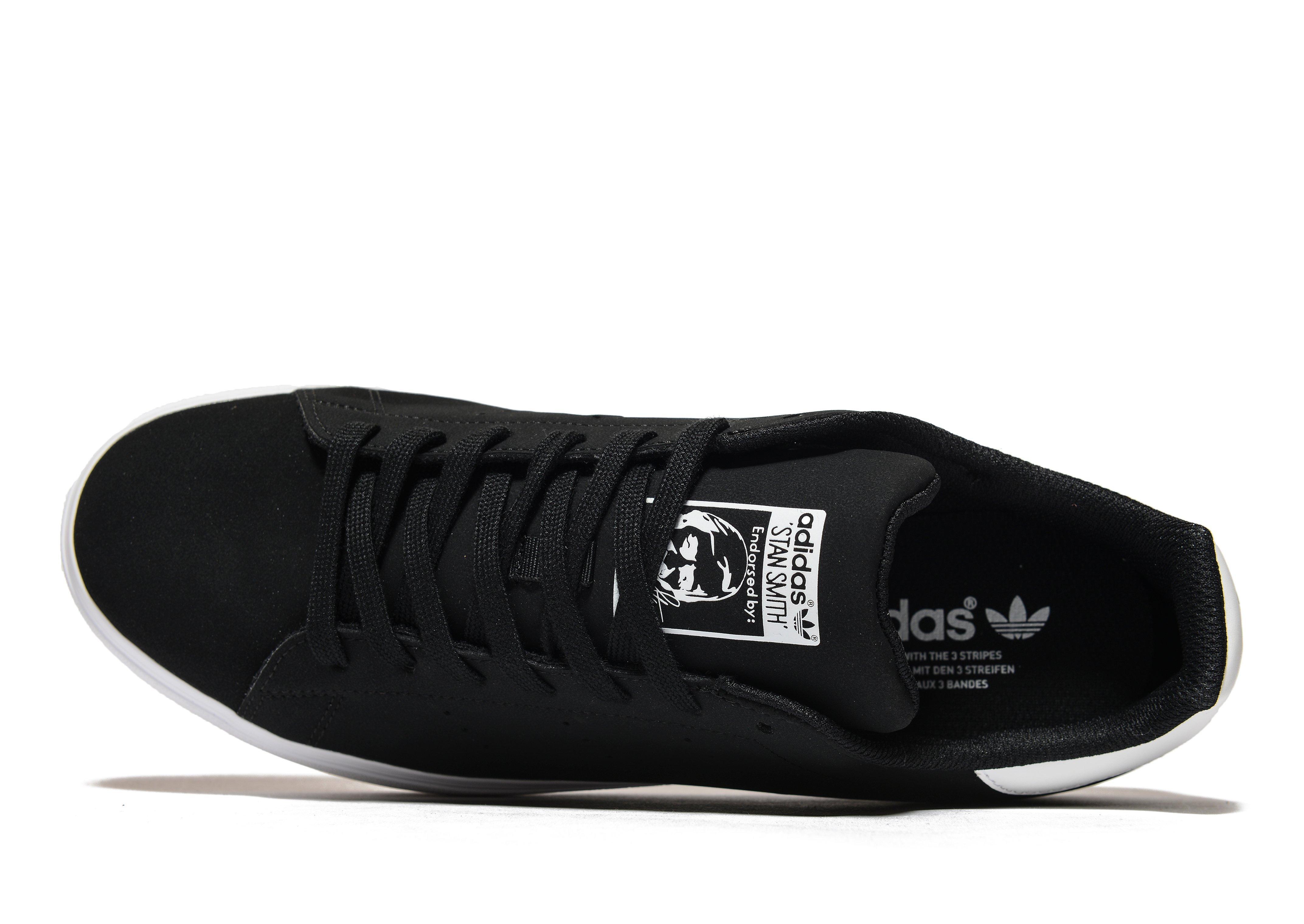stan smith vulc in black