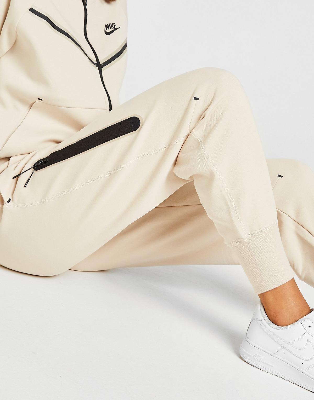nike tech fleece oatmeal