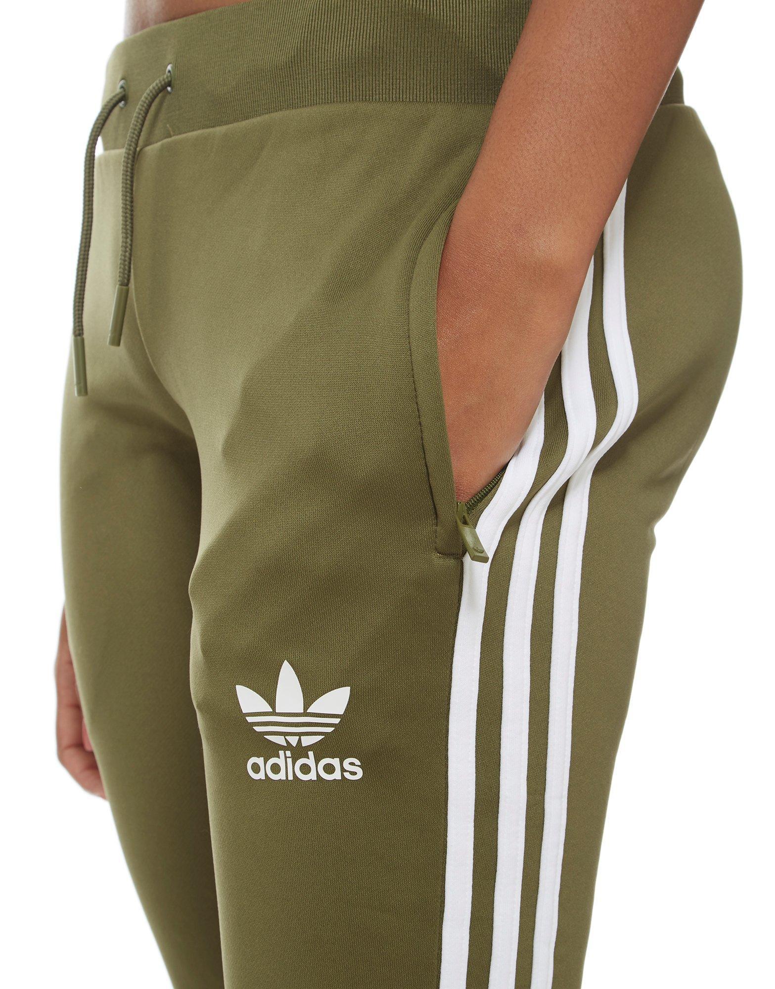pants with green stripe