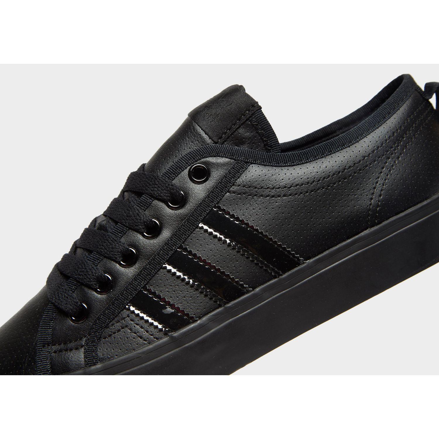 black adidas nizza lo