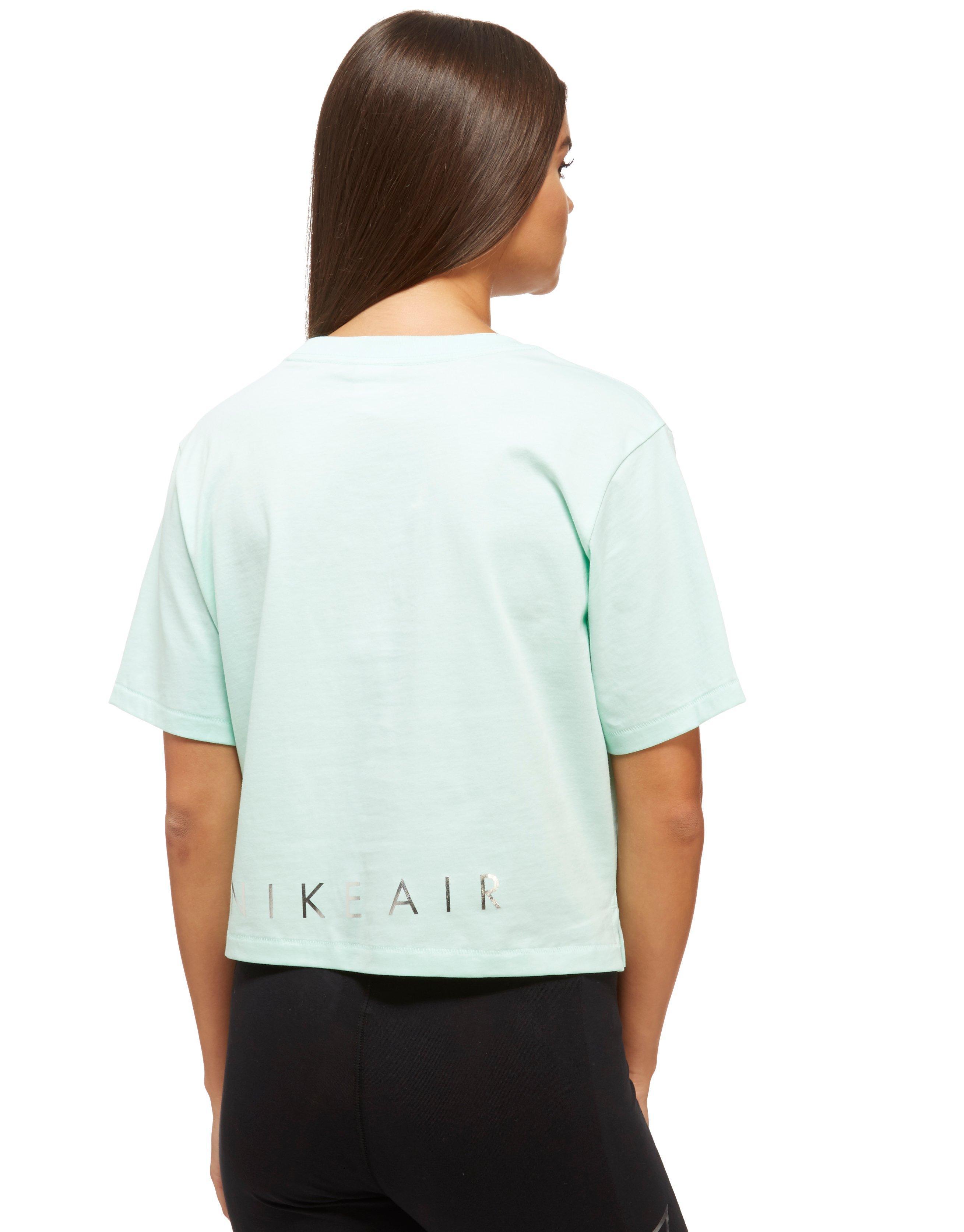 mint green nike t shirt