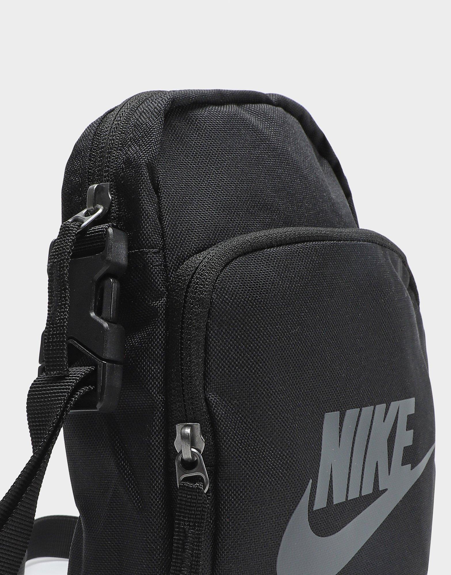 air max small items bag