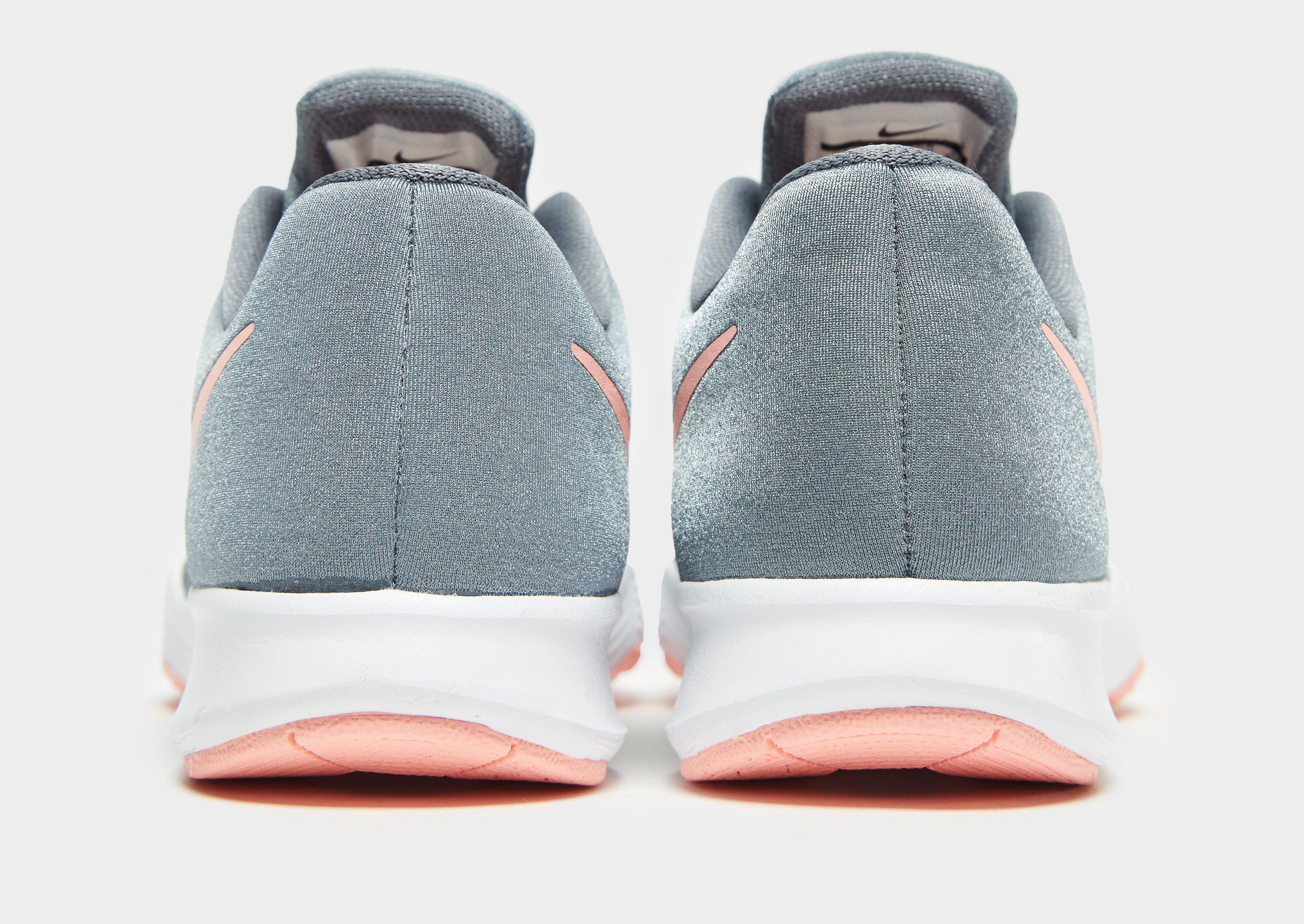 nike city trainer grey pink