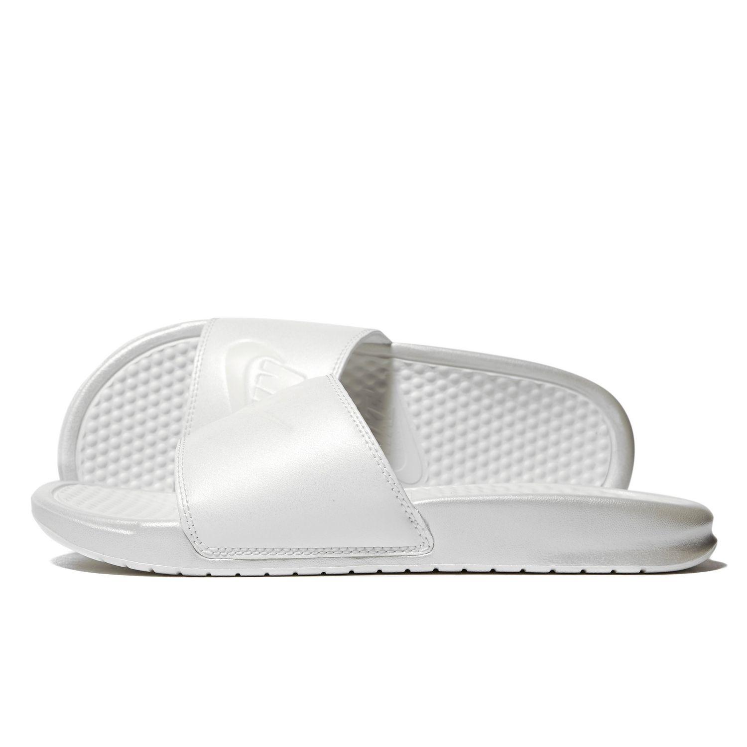 white nike slides benassi