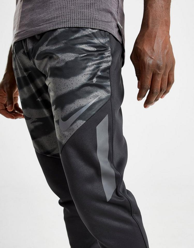 nike therma shield strike