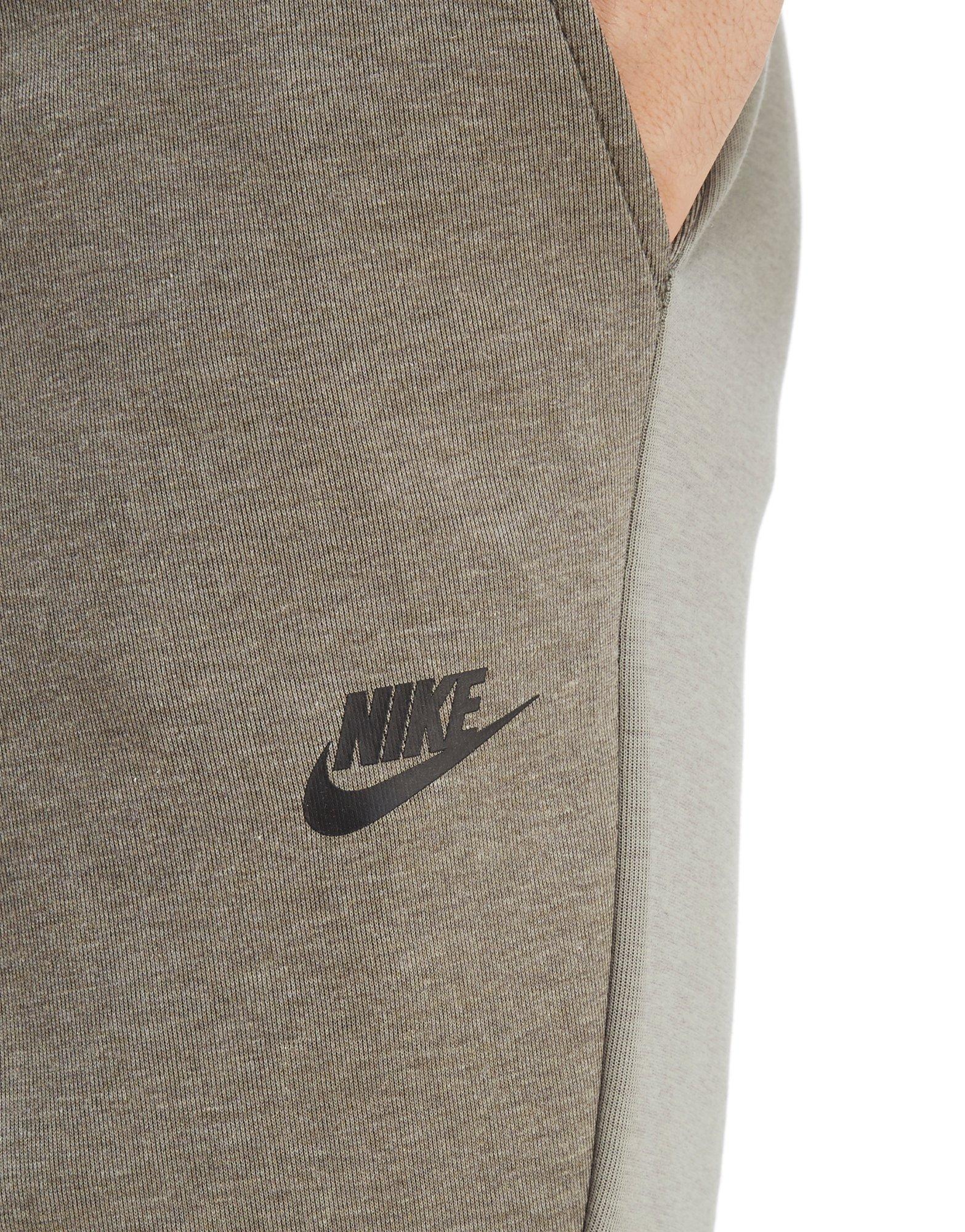 Nike Tech Fleece Shorts in Green for Men - Lyst