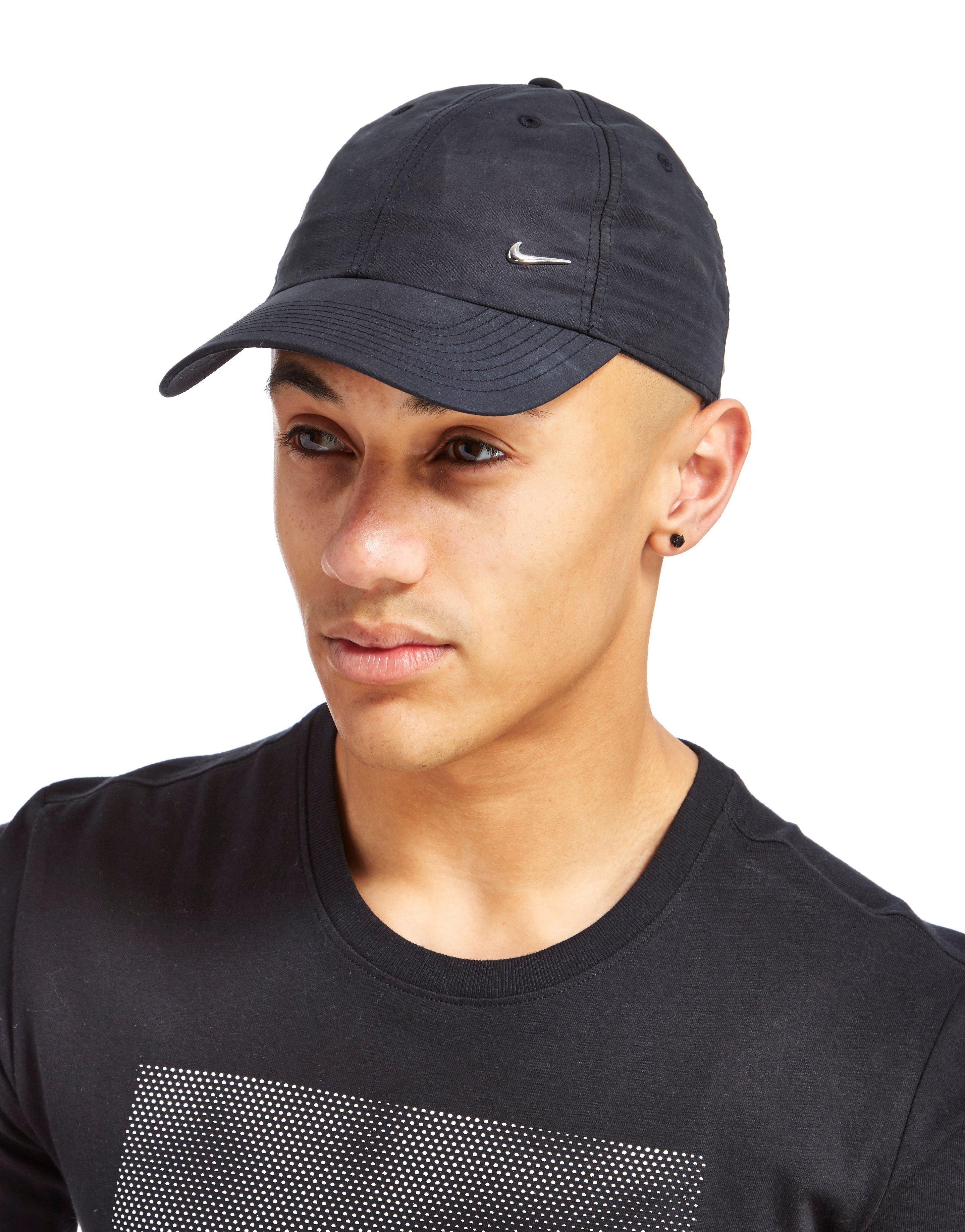 Nike Synthetic Side Swoosh Cap in Black/Silver (Black) for Men - Lyst
