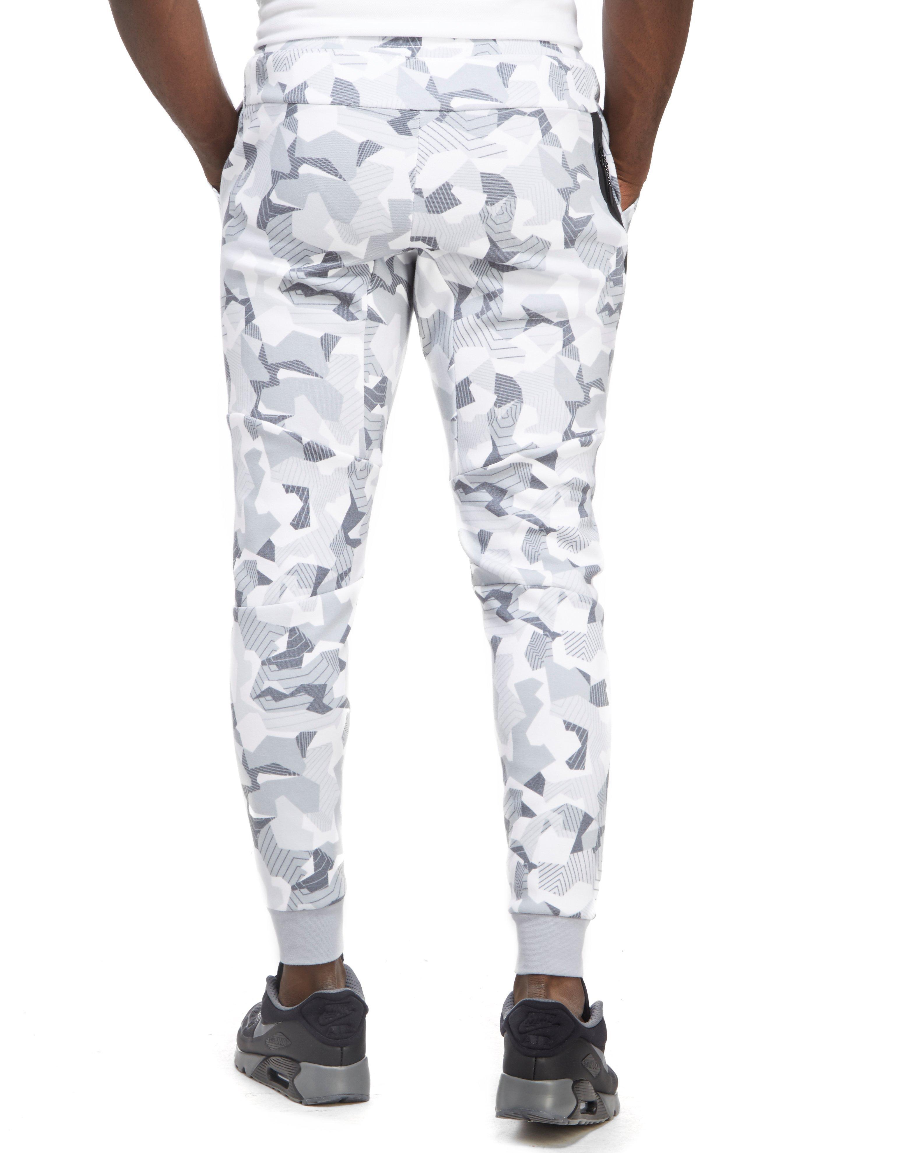 nike white camo joggers