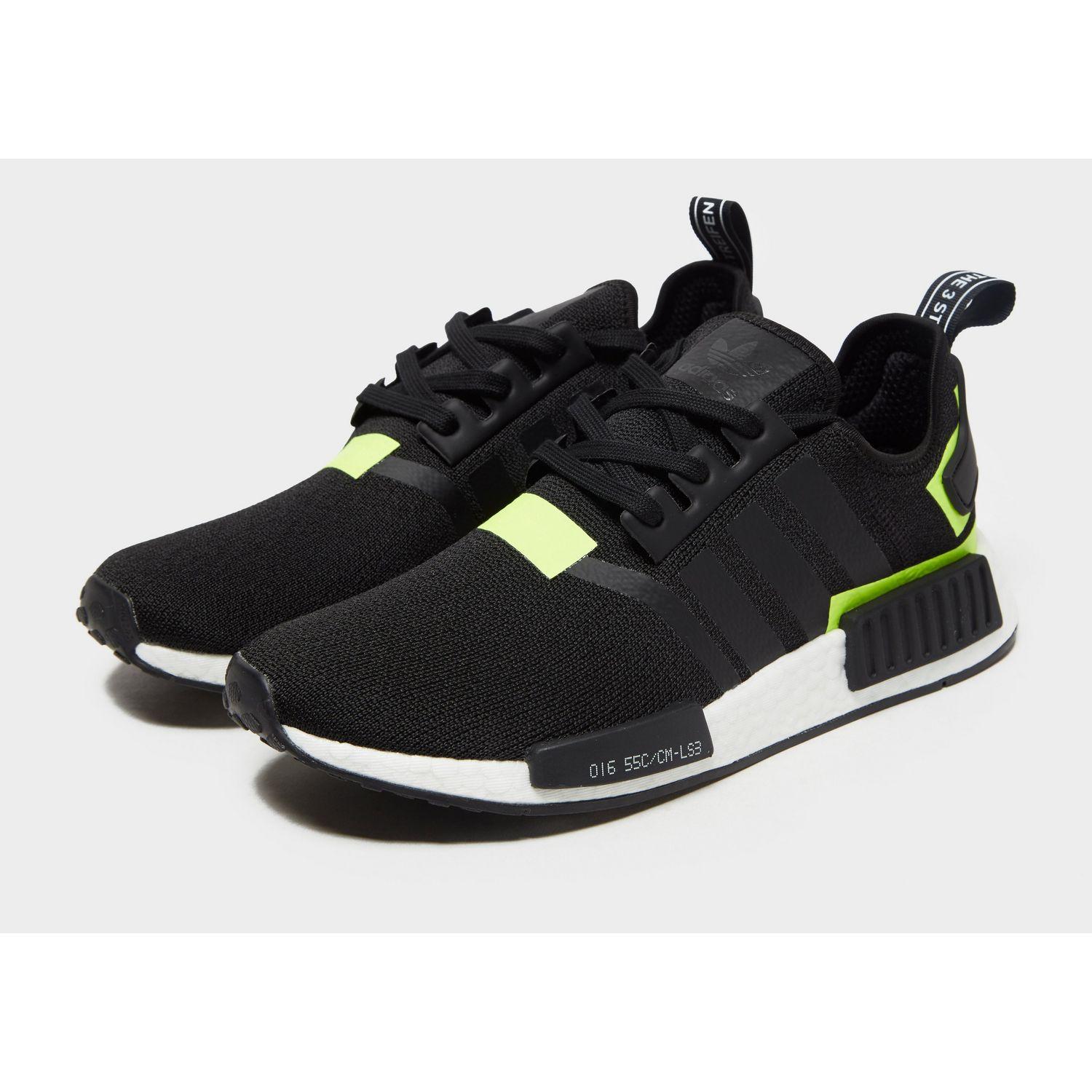 nmd r1 black and green
