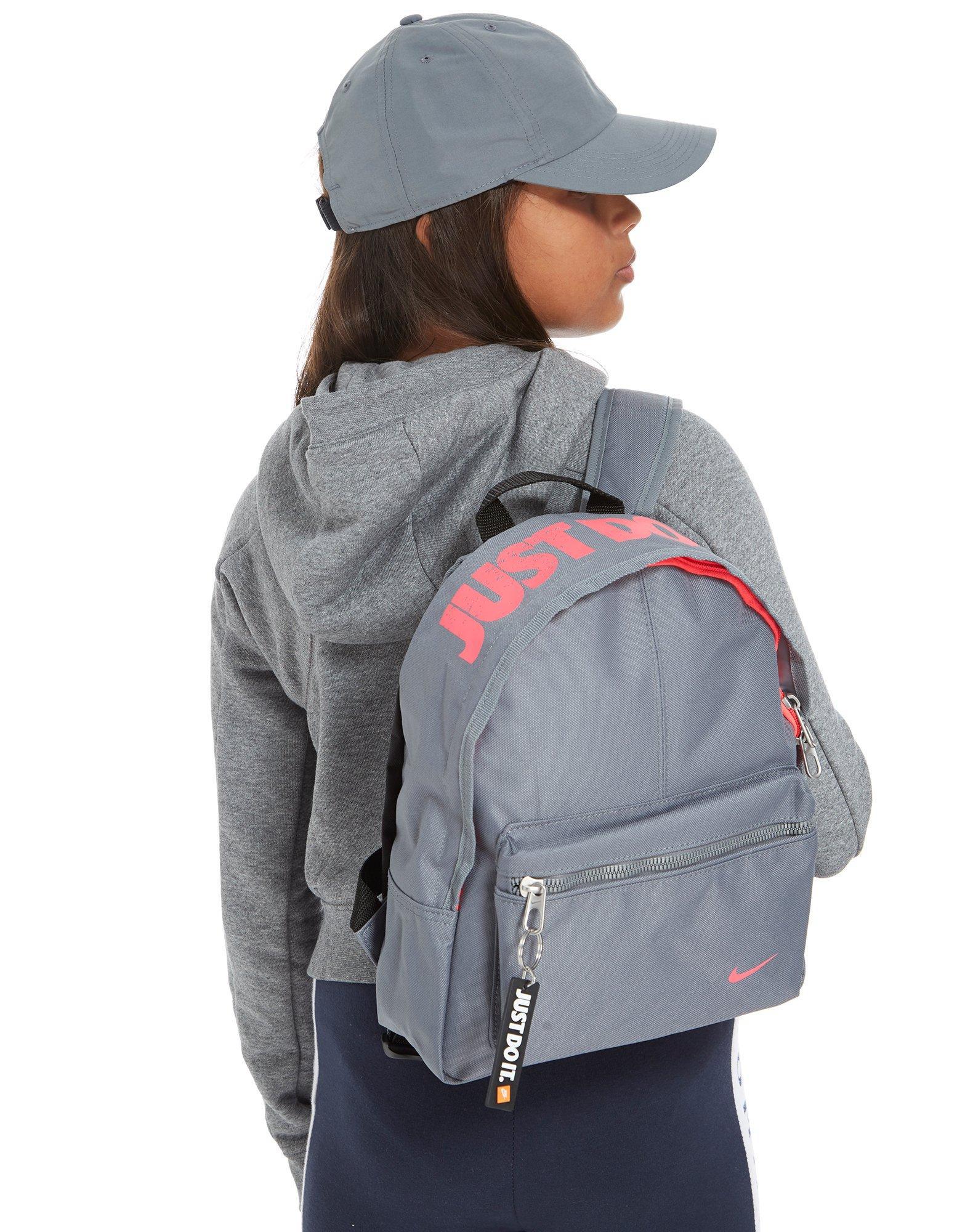 Nike Synthetic Classic Mini Backpack in 