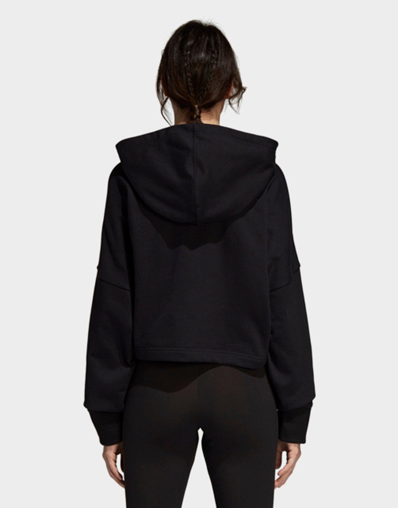 Styling complements cropped hoodie Clearance