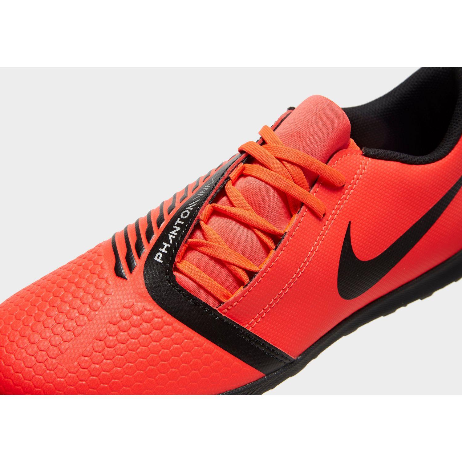 nike phantom venom club