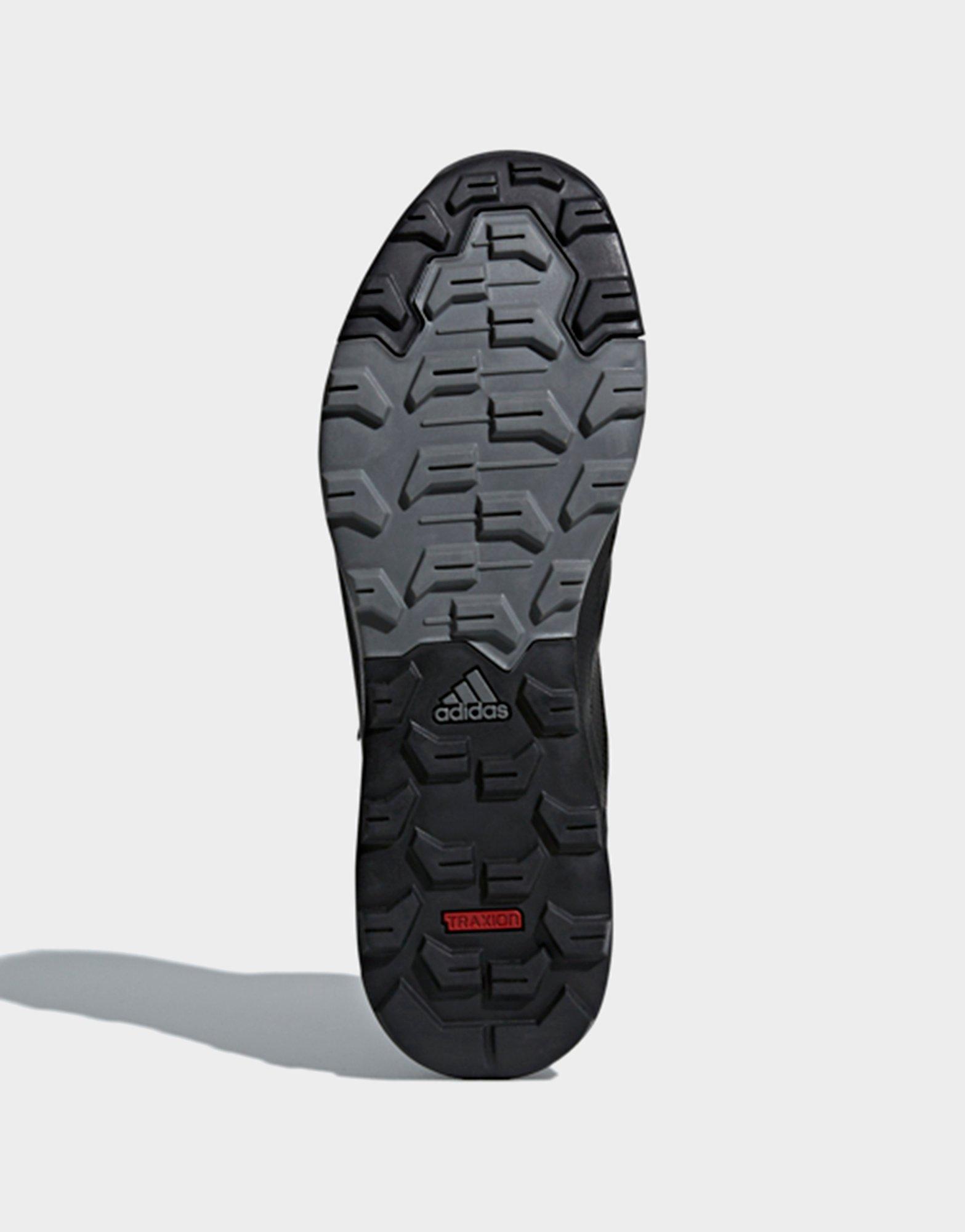 terrex tivid mid climaproof