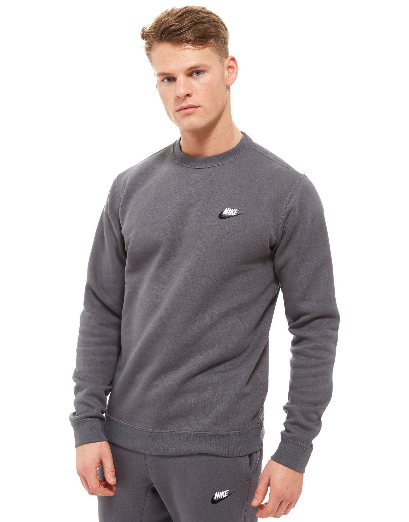 gray nike crewneck sweatshirt