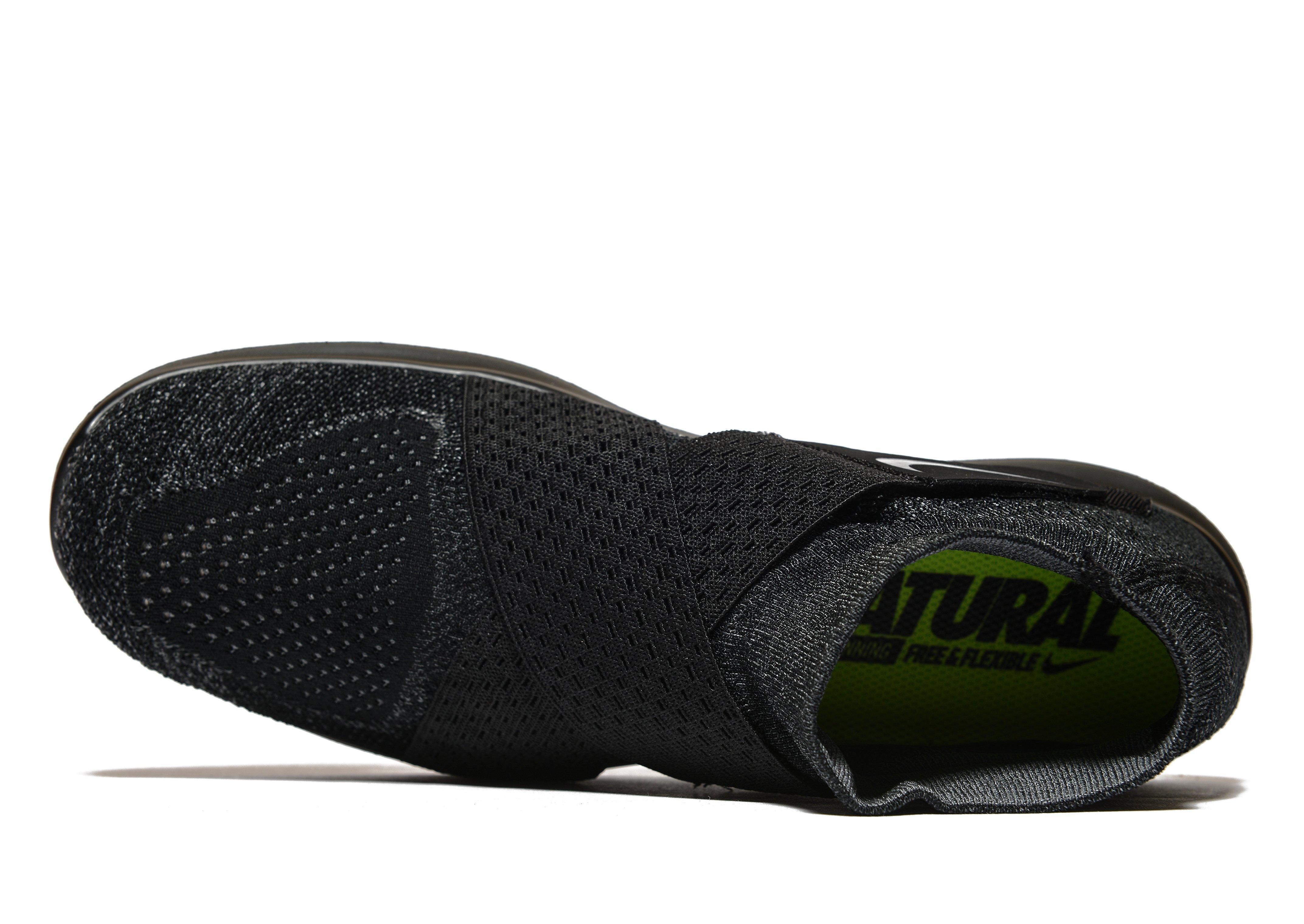 mens nike flyknit free run