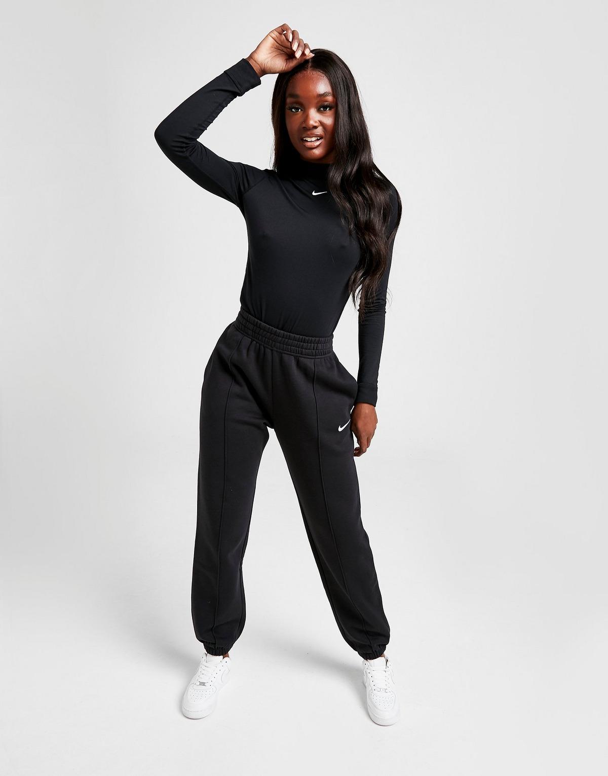 nike swoosh fleece joggers