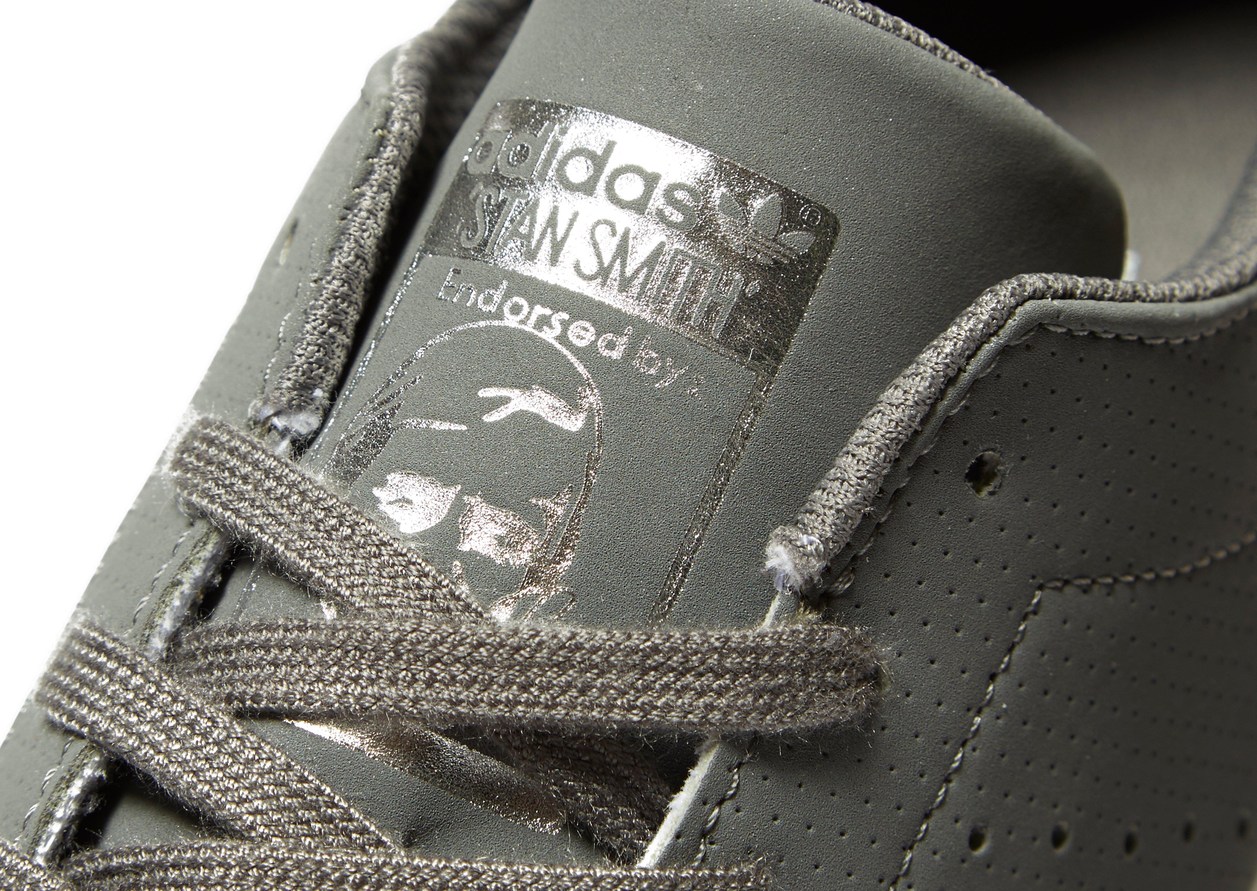 stan smith vulc grey