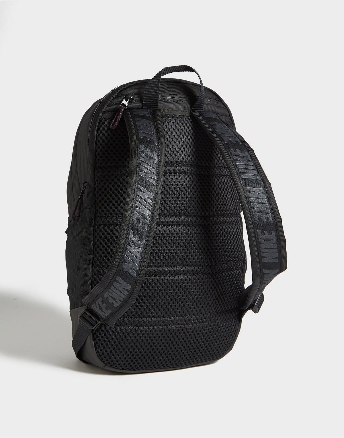 liverpool backpack nike