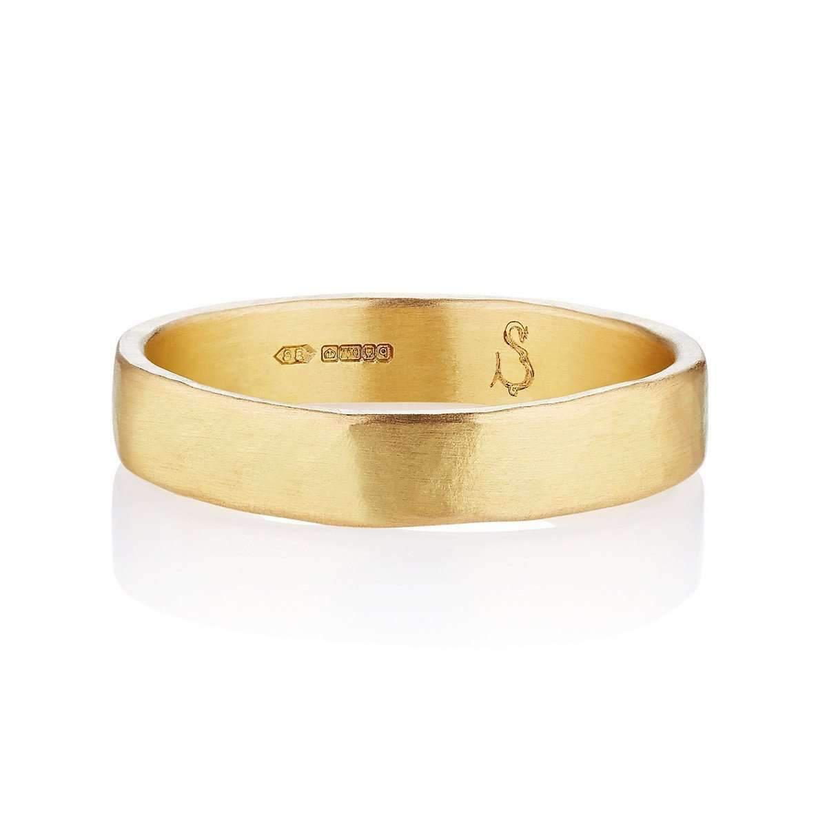 Lyst Shakti Ellenwood 18kt Fairtrade Aria Wedding Band In Metallic Shakti Ellenwood Women S Metallic 18kt Fairtrade Aria Wedding Band