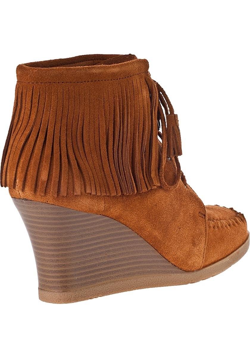 fringe brown boots