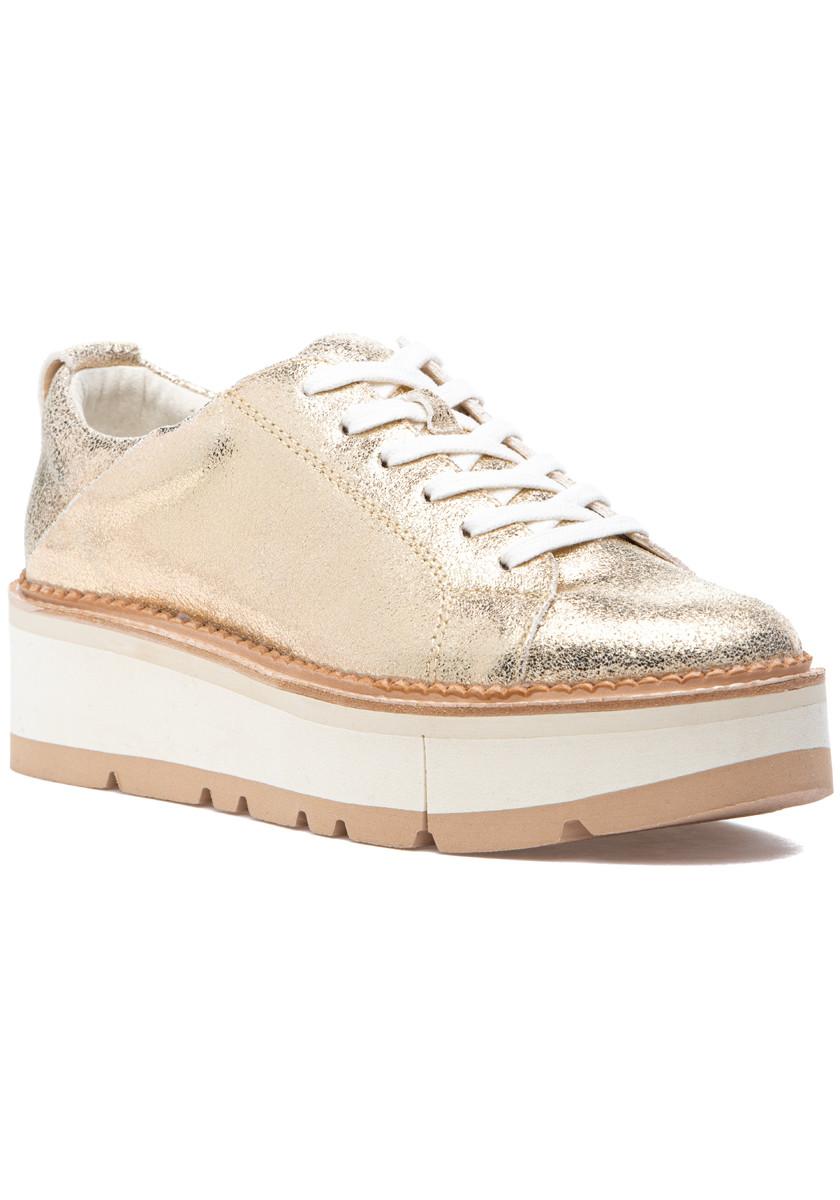 dolce vita toyah sneakers in truffle suede