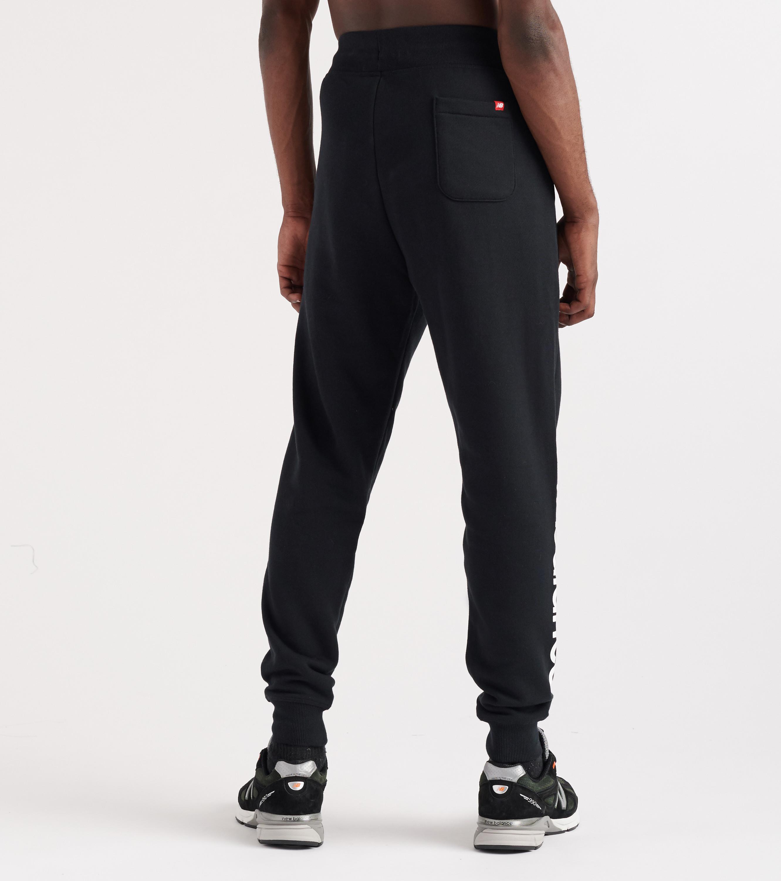 New Balance Cotton Essentials Logo Sweatpants in Black for Men - Lyst
