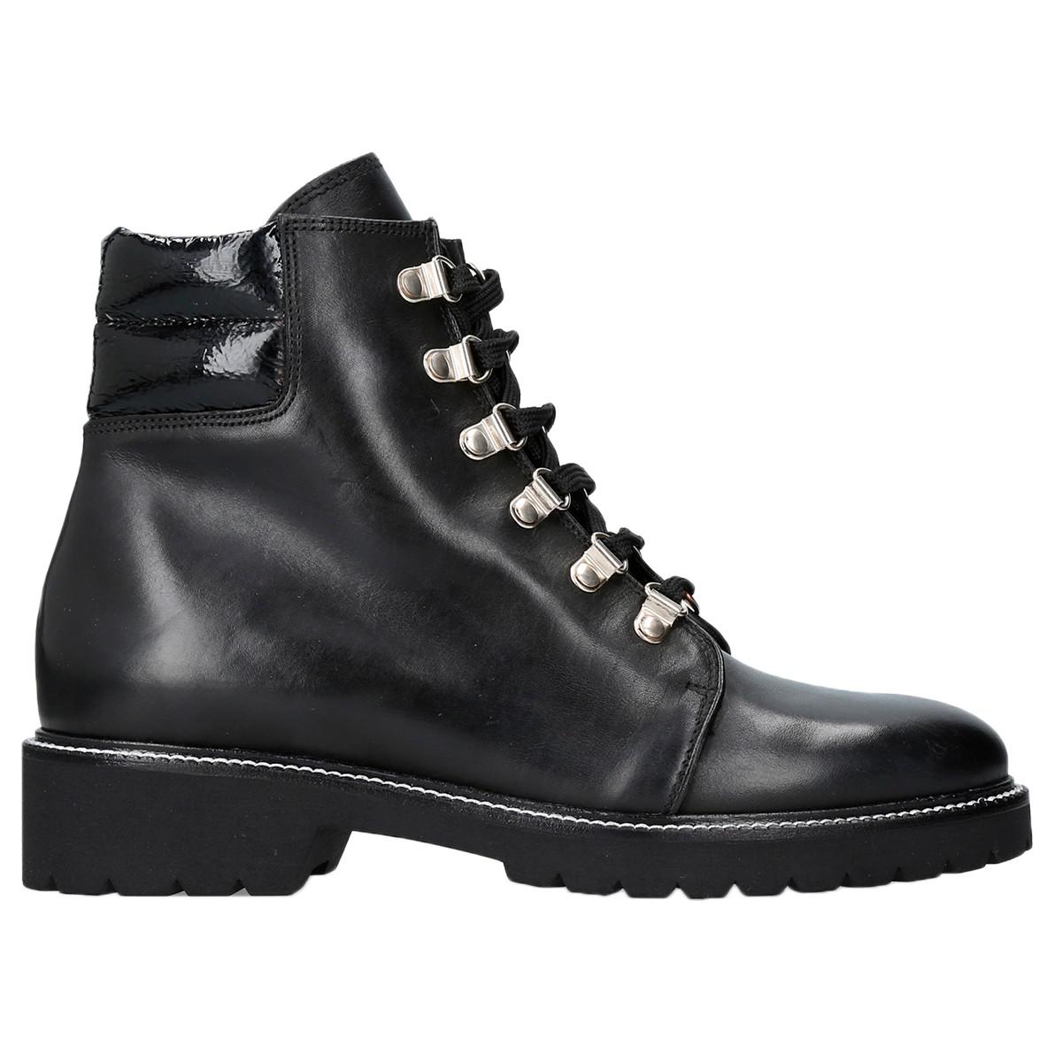 stroll carvela