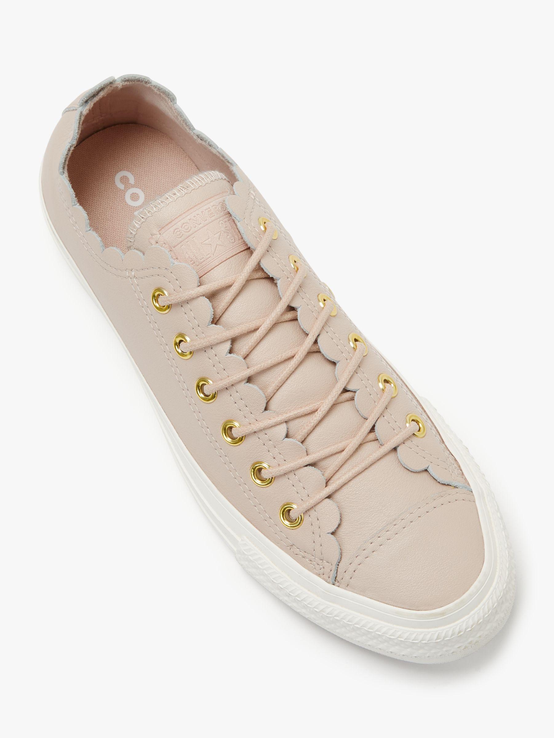 converse scallop low top