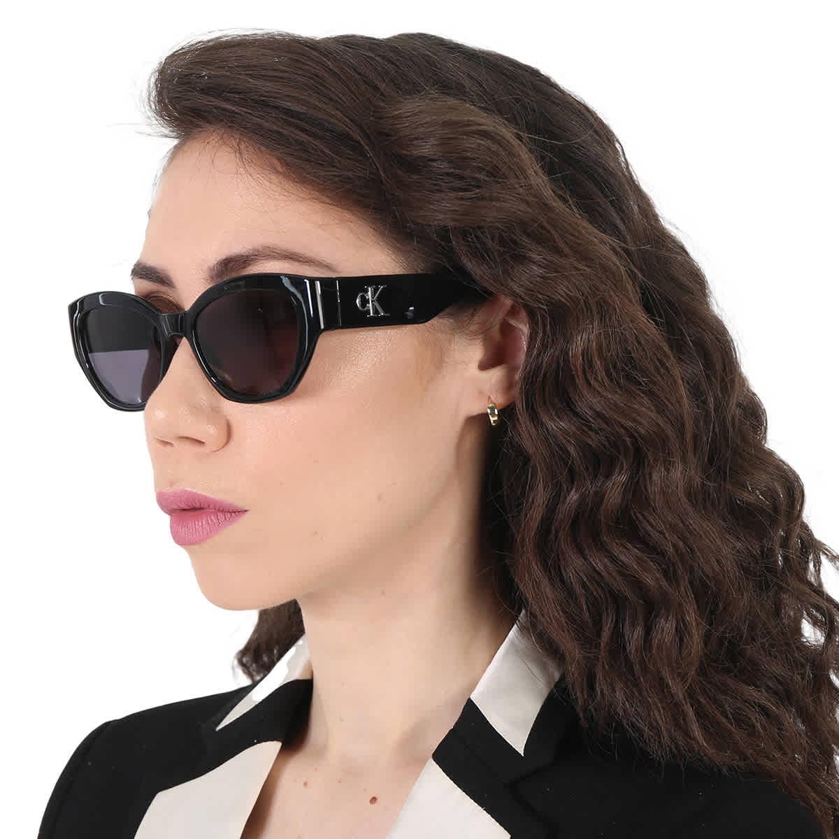 Calvin Klein Cat Eye Womens Sunglasses Black Gloss Smoke Gradient Lens 55mm NEW! Calvin Klein Cat Eye Sunglasses CK19565S 001 Black Gloss  main image 2